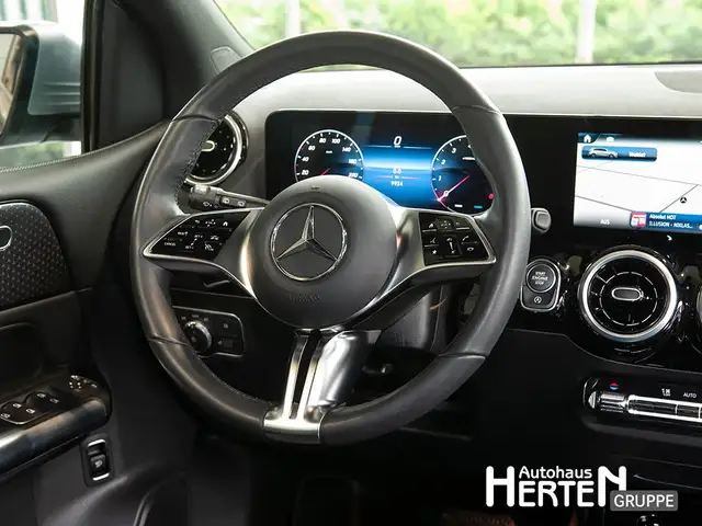 Mercedes-Benz B-Class view 7