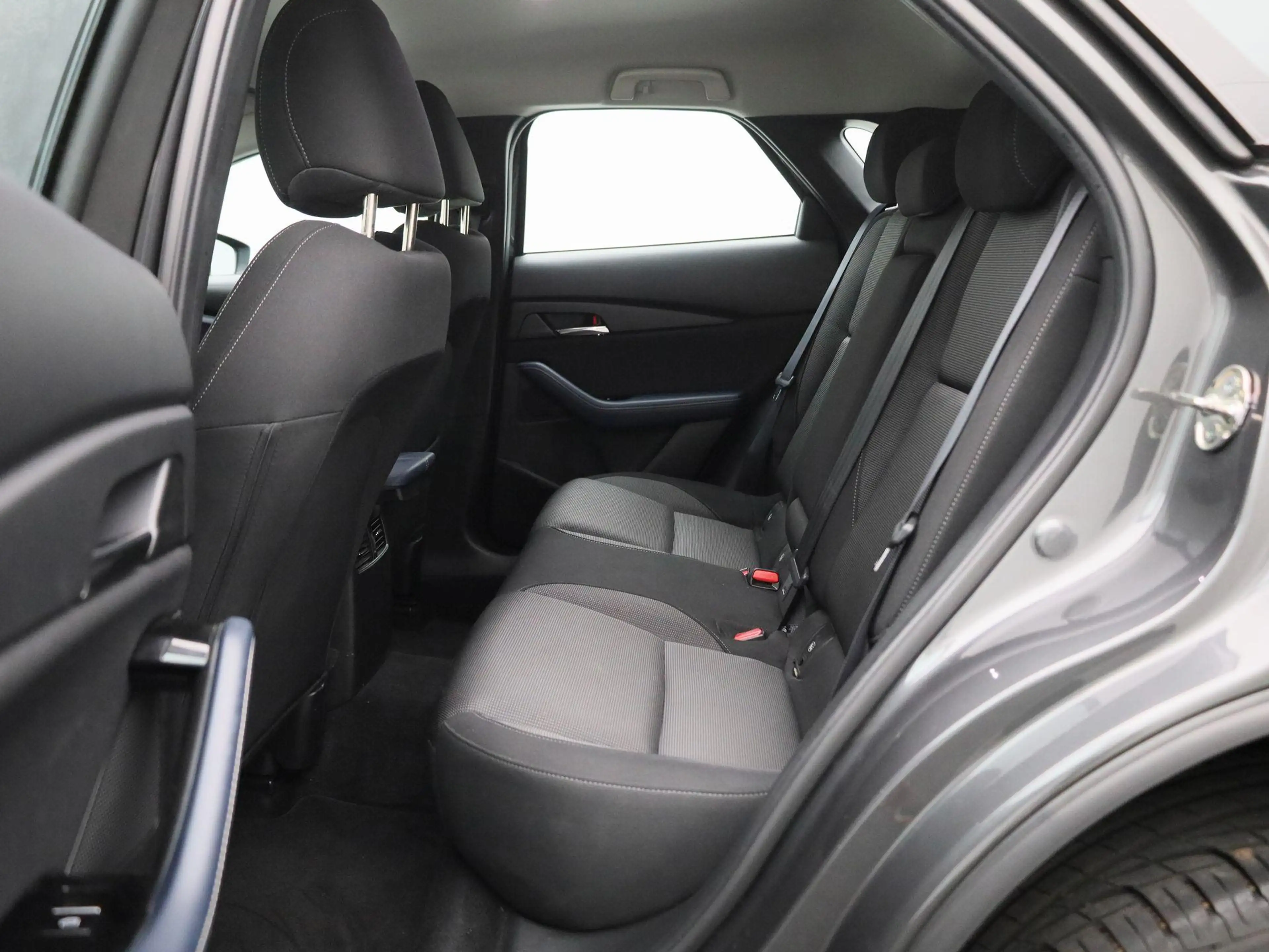 Mazda CX-30 1.8 Skyactiv-D 85kW Skydrive 360° Camera | HUD | Z — photo 14