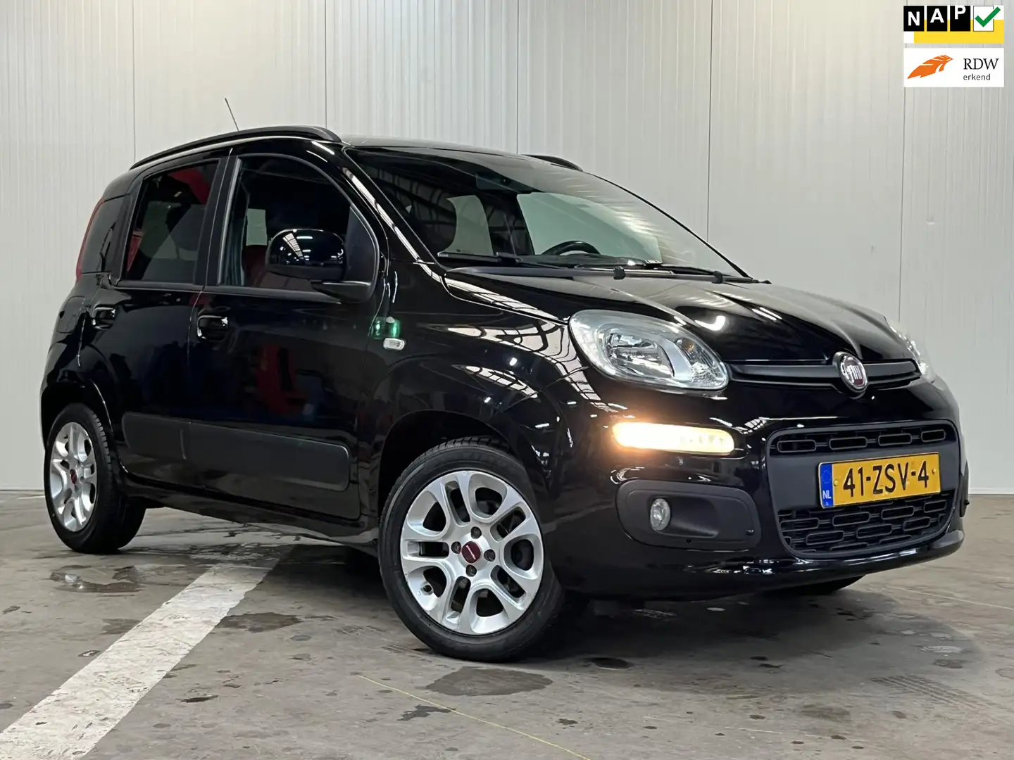 Fiat Panda 0.9 TwinAir 86PK Mistlampen Luxe uitvoering Fekete - 1