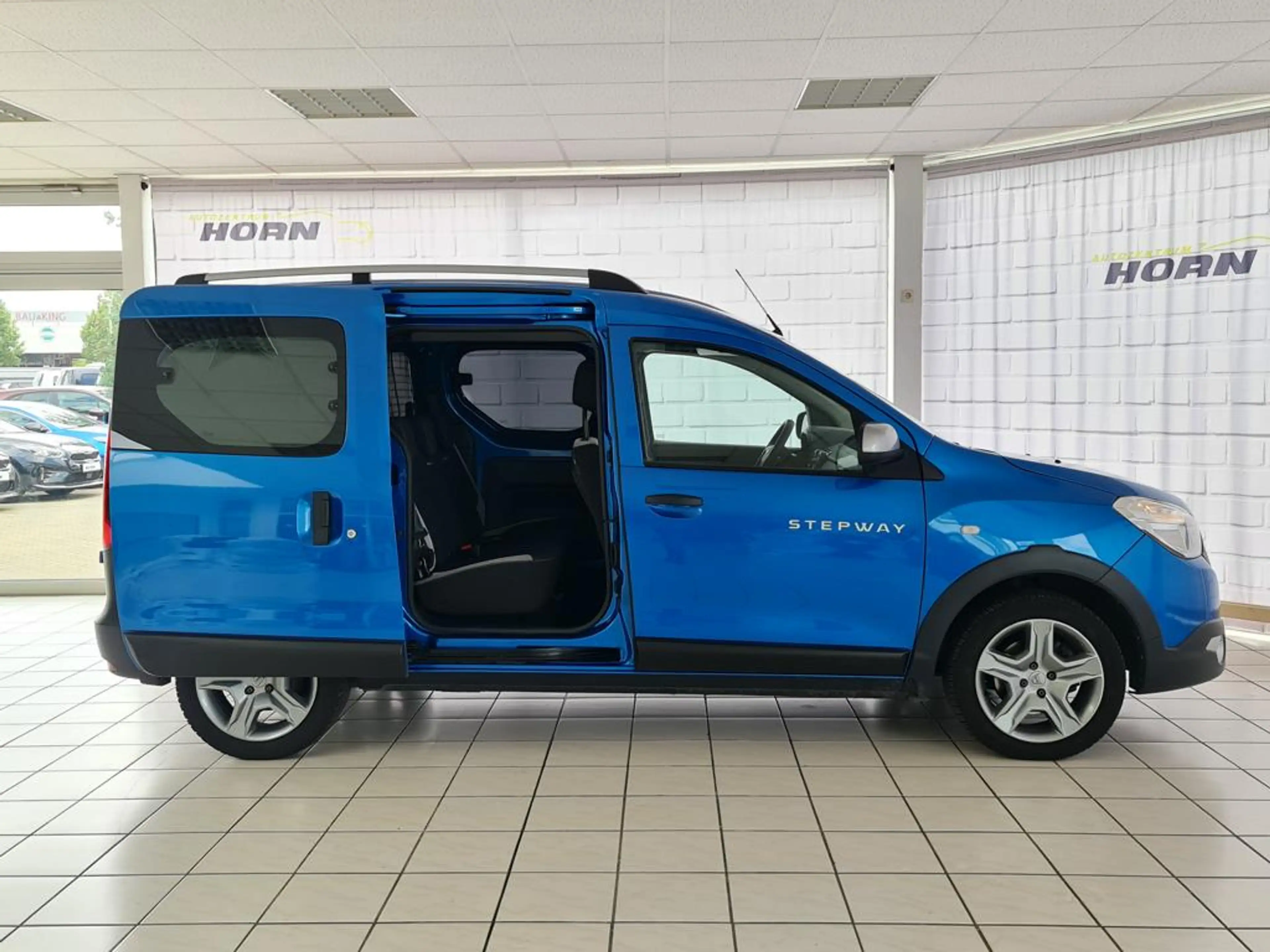 Dacia Dokker Stepway Plus — photo 7