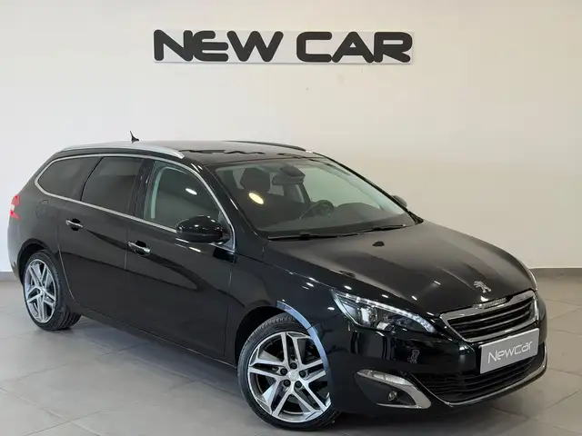 Peugeot 308 view 2