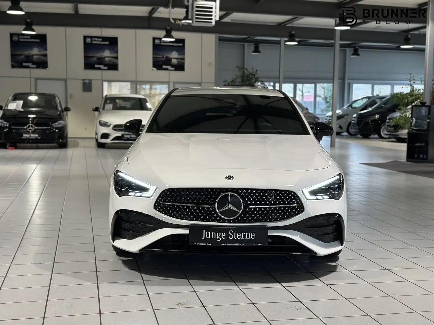 Mercedes-Benz CLA 200 CLA 200 SB Edition AMG,Distronic,360°,Ambi,Multi Weiß - 2