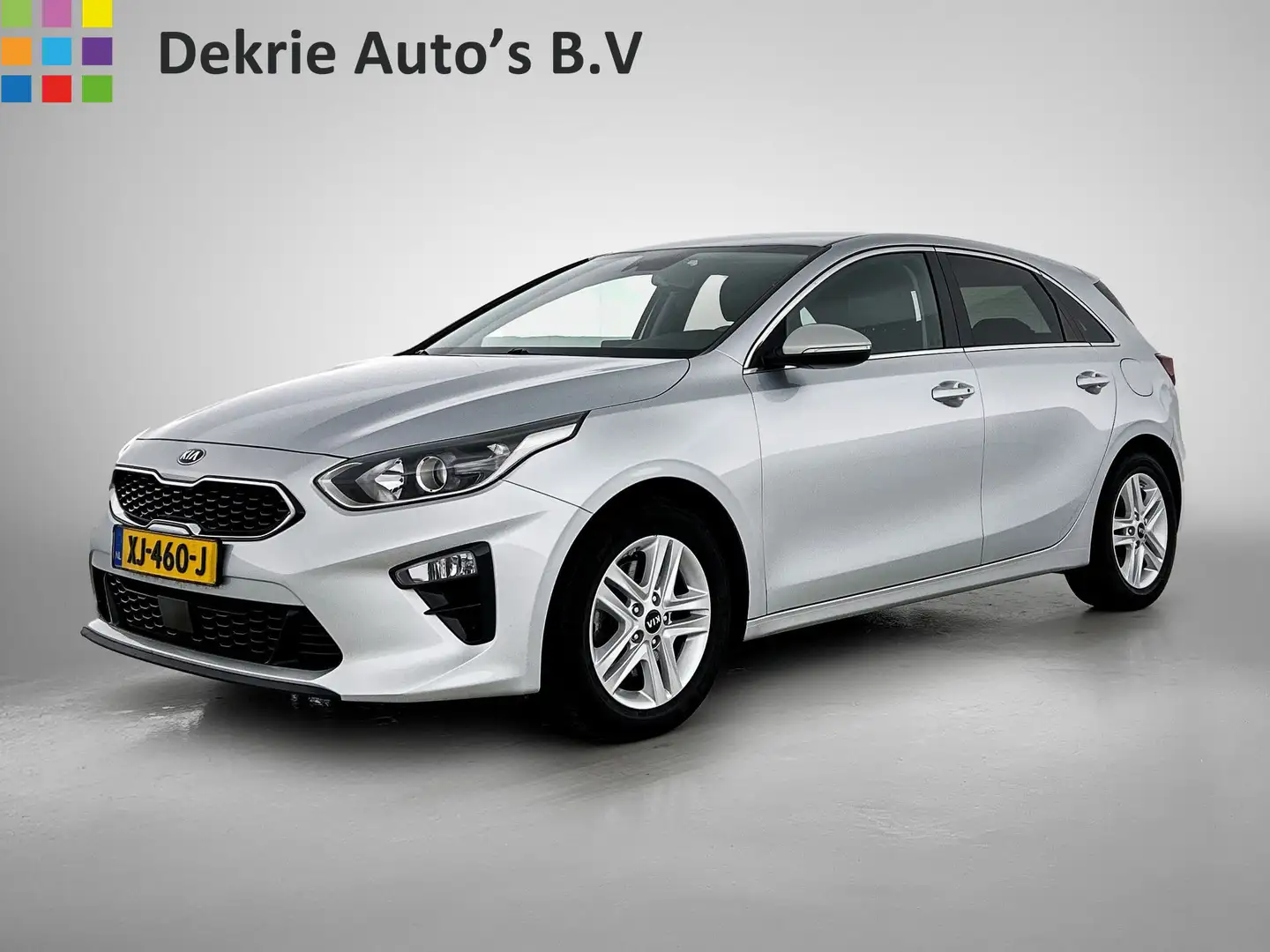 Kia Ceed / cee'd 1.4 T-GDi 141PK Automaat Dynamic PlusLine / 5Drs. Grijs - 1