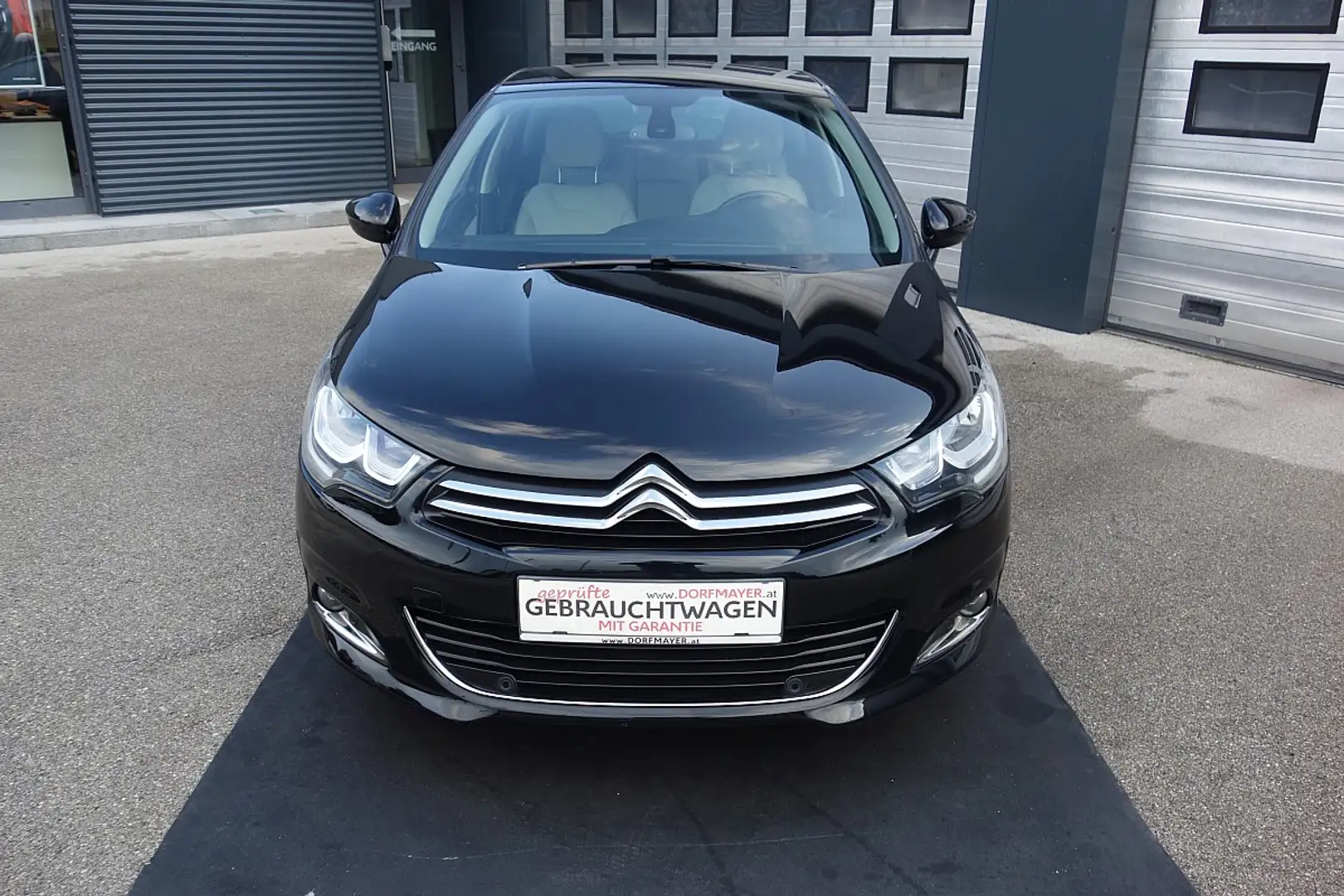 Citroen C4 PureTech 130 S&S Shine Schwarz - 2