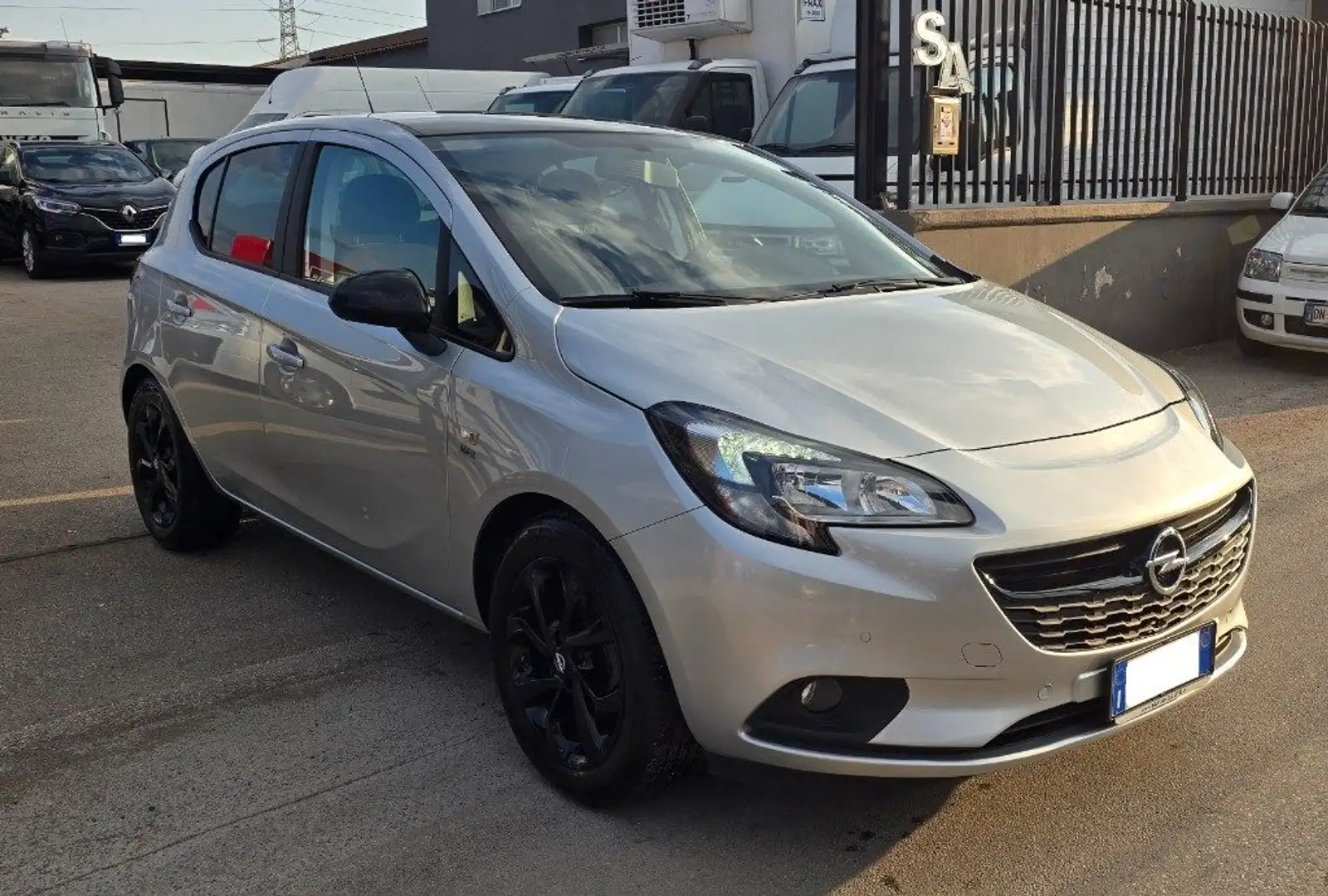 Opel Corsa 1.4 90CV GPL Tech 5 porte 120 Anniversary Grau - 2