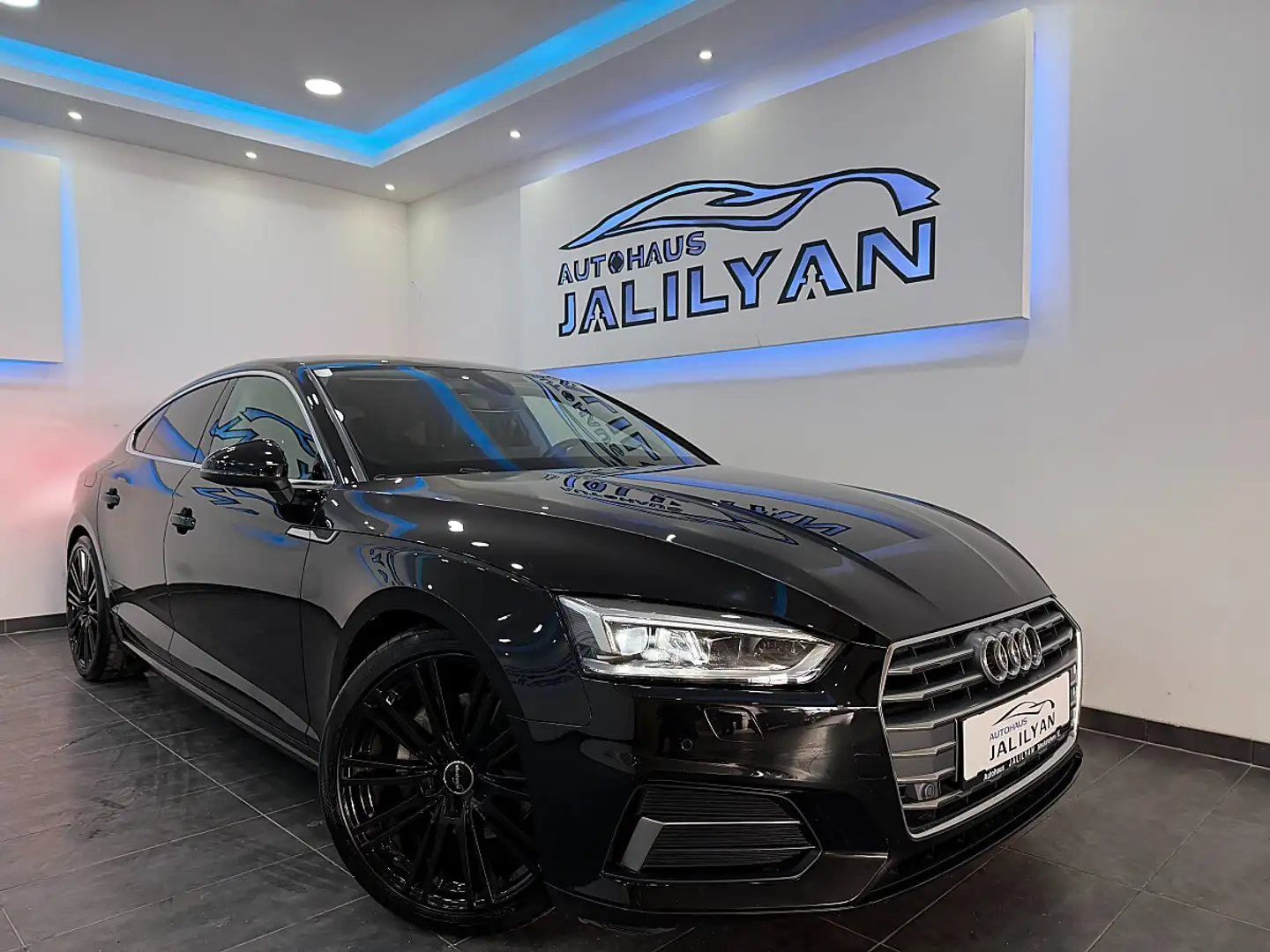 Audi A5 2,0 TDI S-tronic, LED+XENON, LEDER, 19 ZOLL FELGEN Schwarz - 1