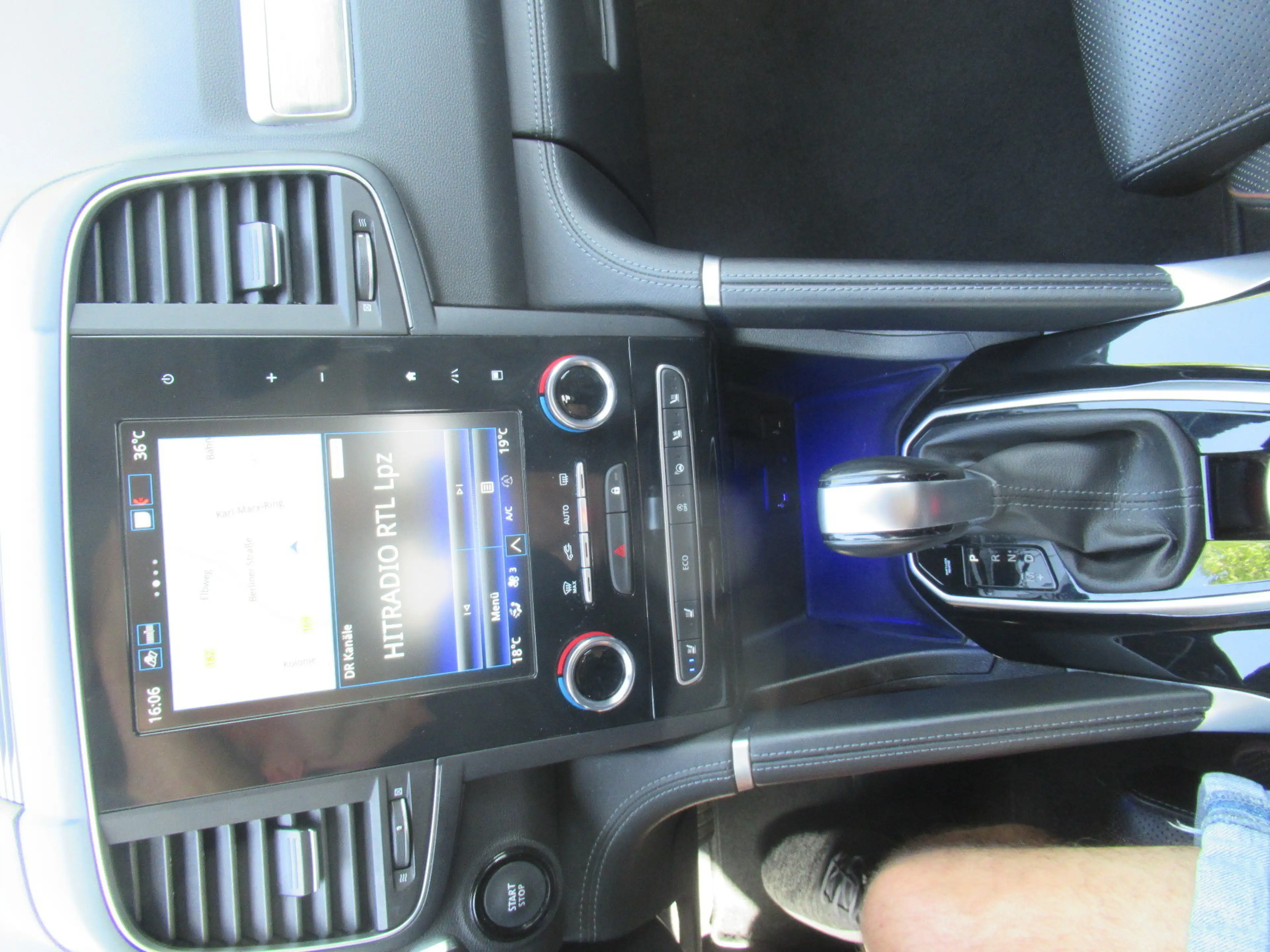 Renault Koleos INITIALE PARIS BLUE dCi 185 4WD Automatik — photo 9