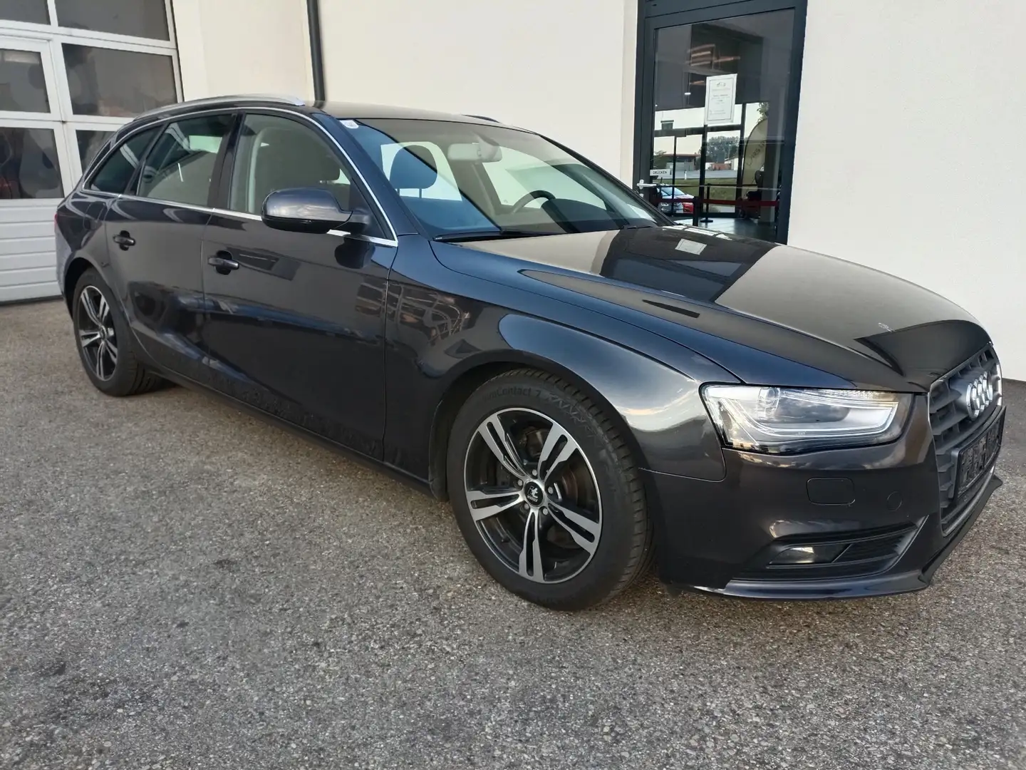 Audi A4 Avant 2,0 TDI Daylight,NAVI,Sitzheizung Schwarz - 1