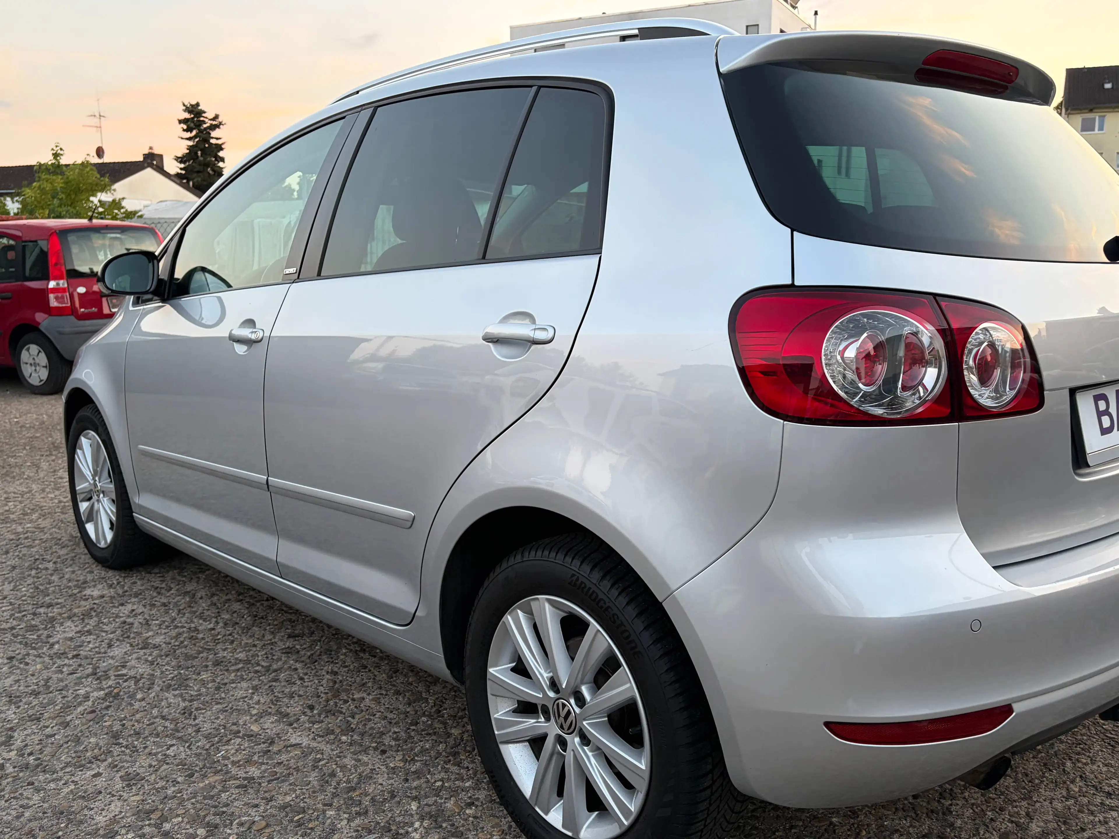 Volkswagen Golf Plus Style*Automatik*2.Hand*HU/AU Neu*AHK*PDC*SHZ*Temp.* — photo 6