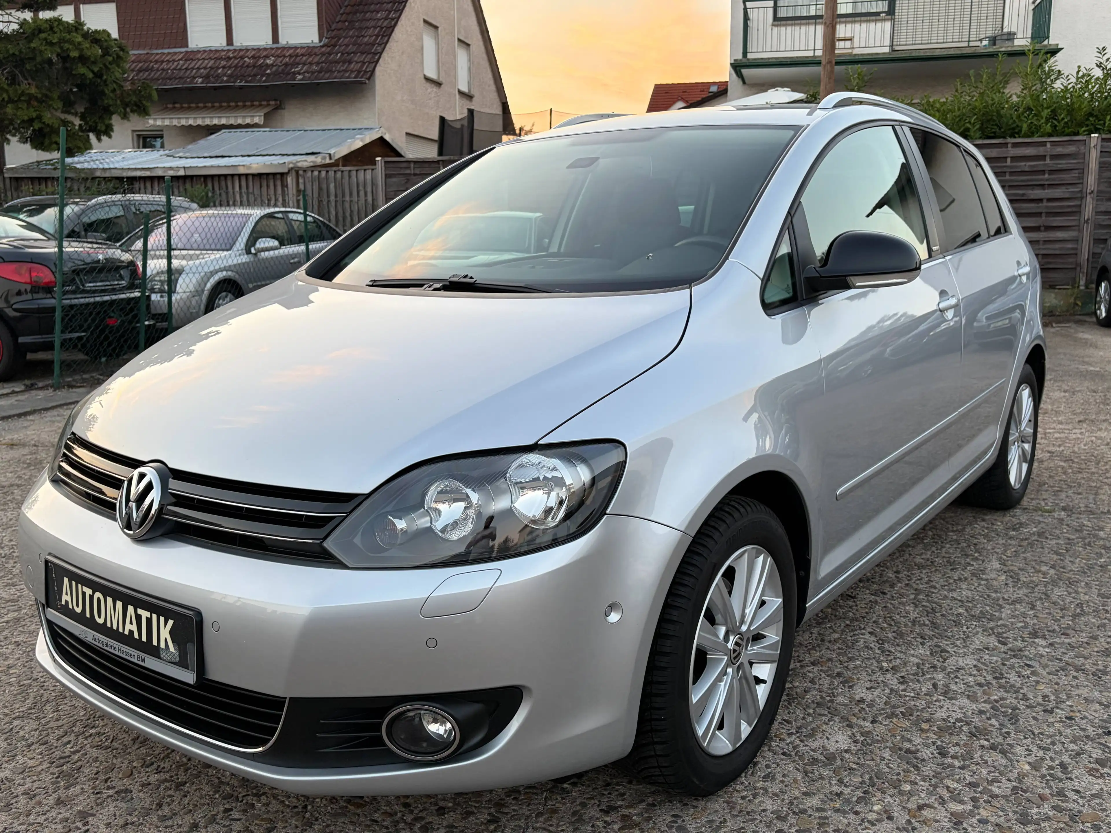 Volkswagen Golf Plus Style*Automatik*2.Hand*HU/AU Neu*AHK*PDC*SHZ*Temp.*