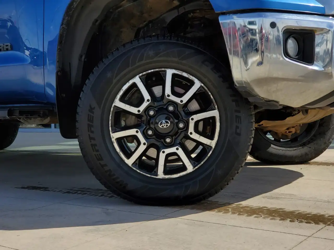 Toyota Tundra снимка Toyota Tundra