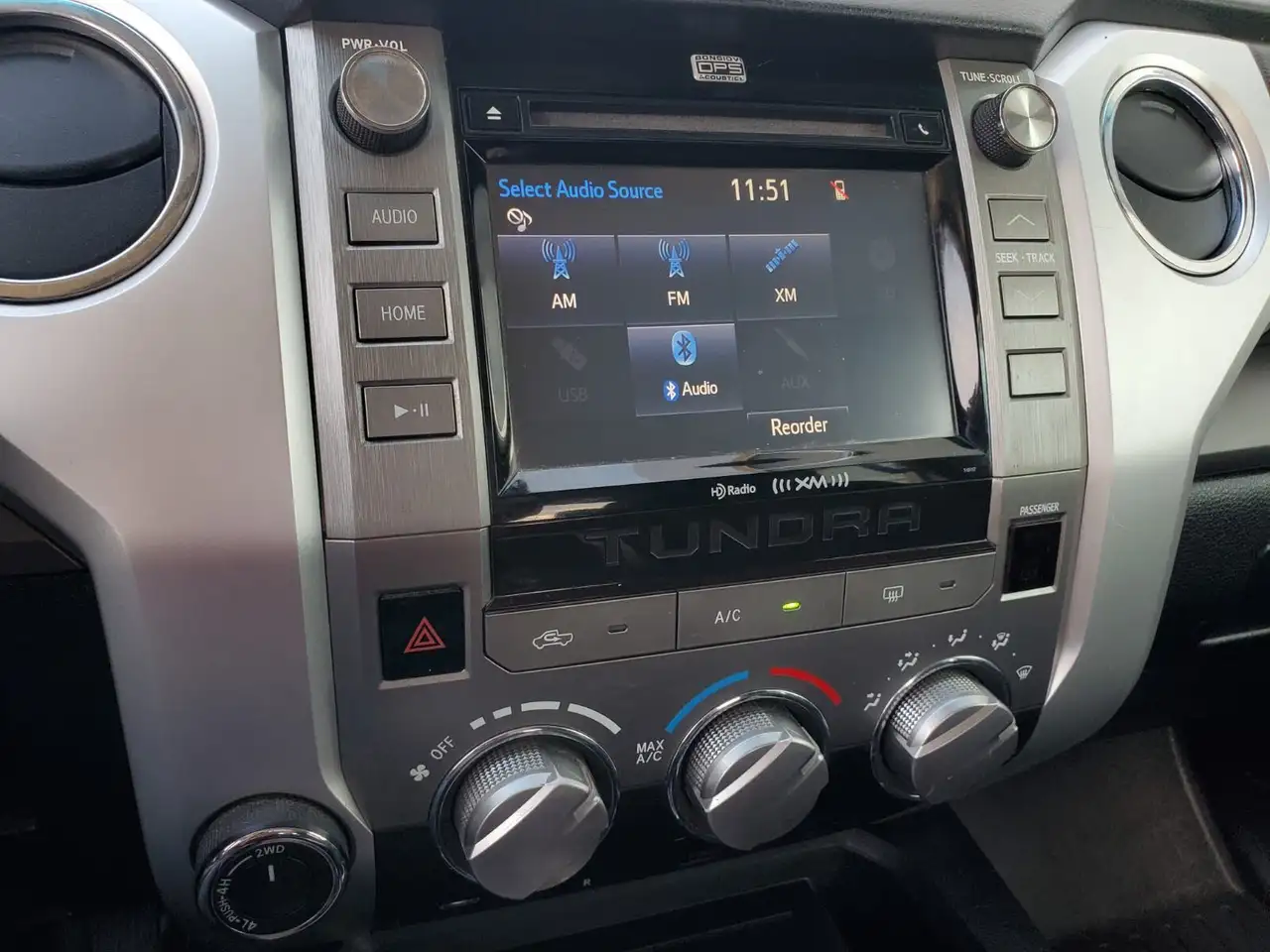 Toyota Tundra снимка Toyota Tundra