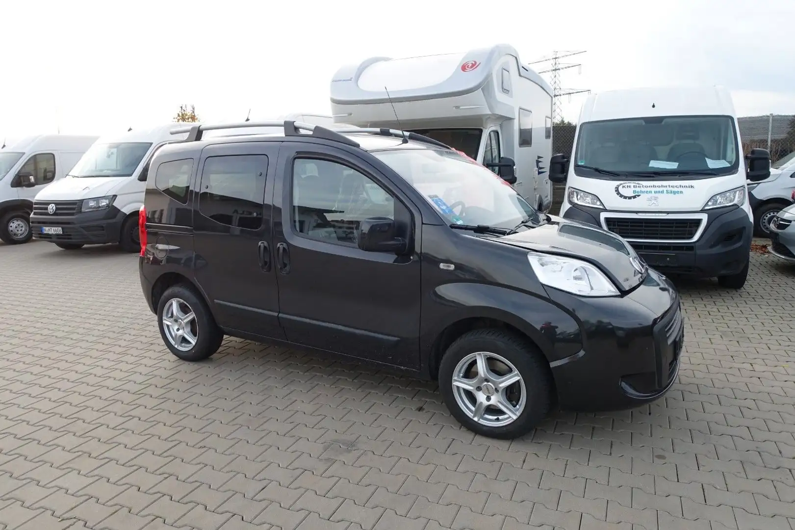 Fiat Qubo 1.3MultiJet MY Qubo Schwarz - 2