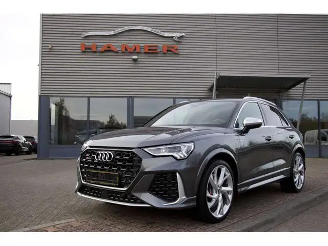 Audi RS Q3 2.5 TFSI quattro S tronic échappement sport RS