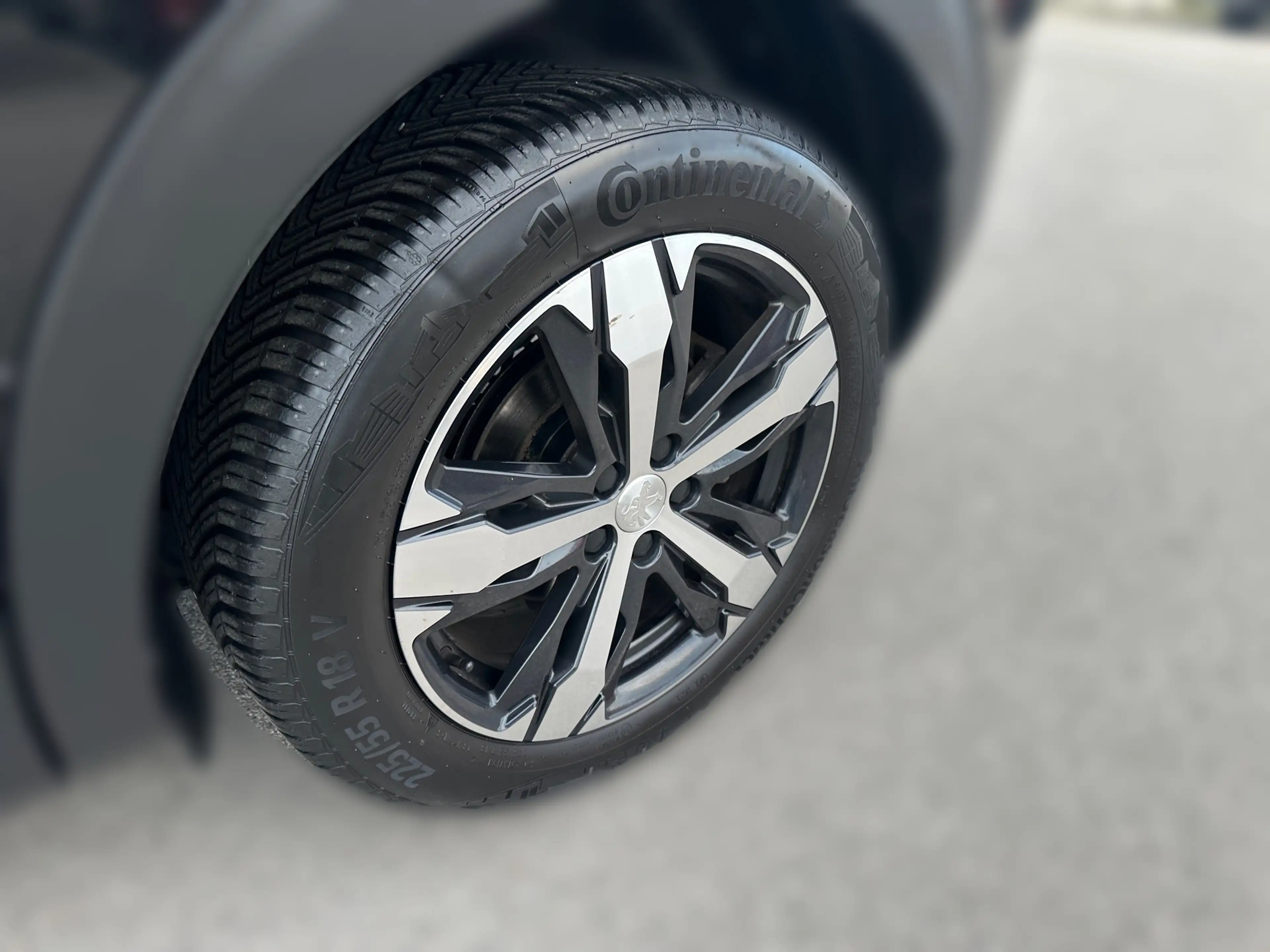 Peugeot 3008 3008 1,5 Blue HDi 130 Allure 360KAM+ASSIST+NAVI — photo 9