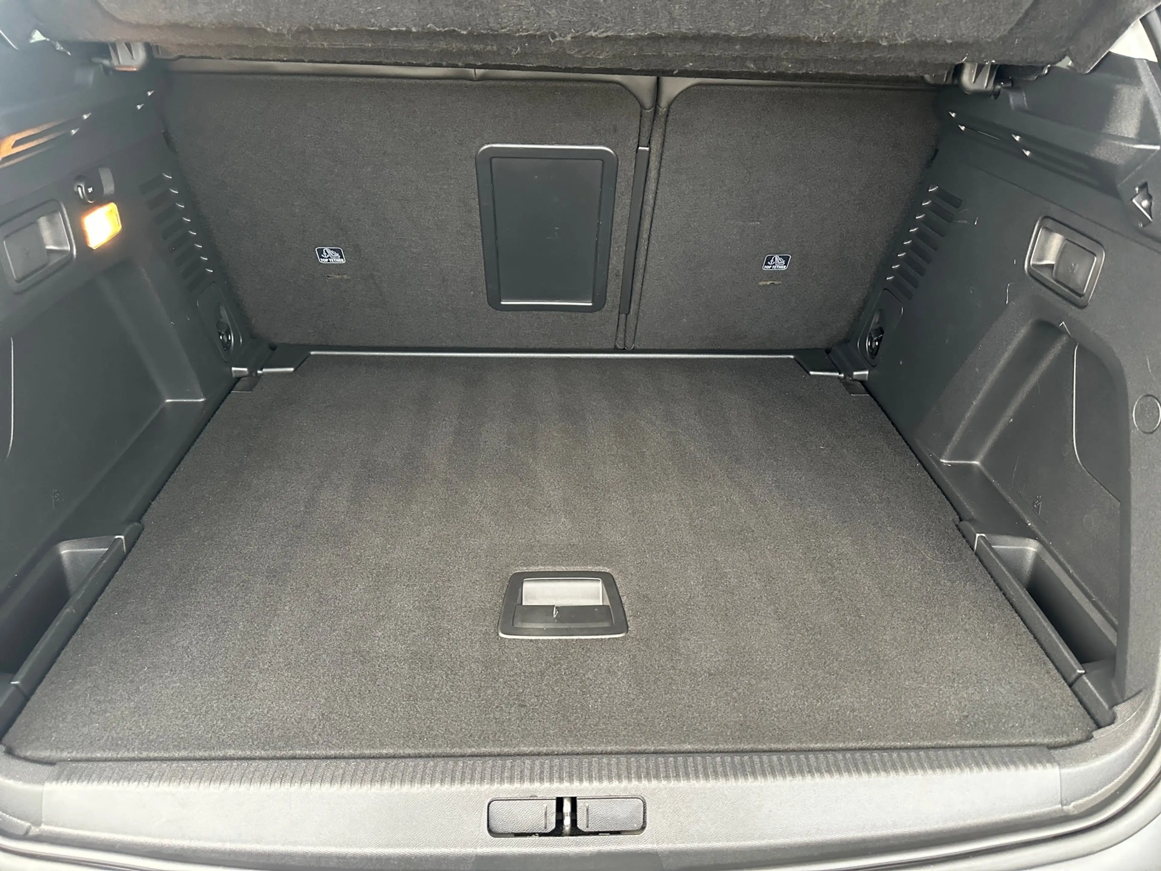 Peugeot 3008 3008 1,5 Blue HDi 130 Allure 360KAM+ASSIST+NAVI — photo 10