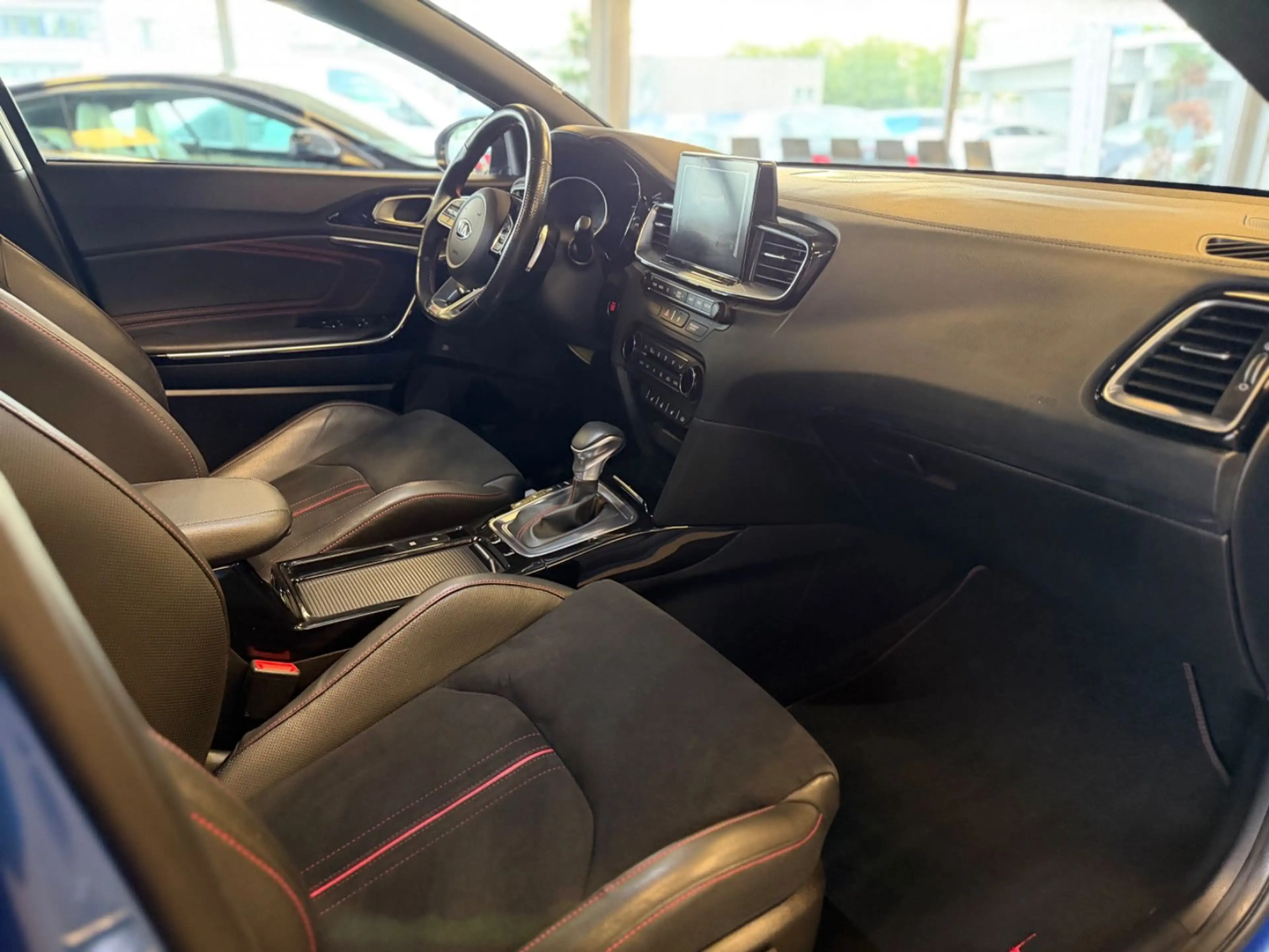 Kia ProCeed / pro_cee'd GT Sport |LED|SHZ|LKH|KAMERA|PANORAMA| — photo 12