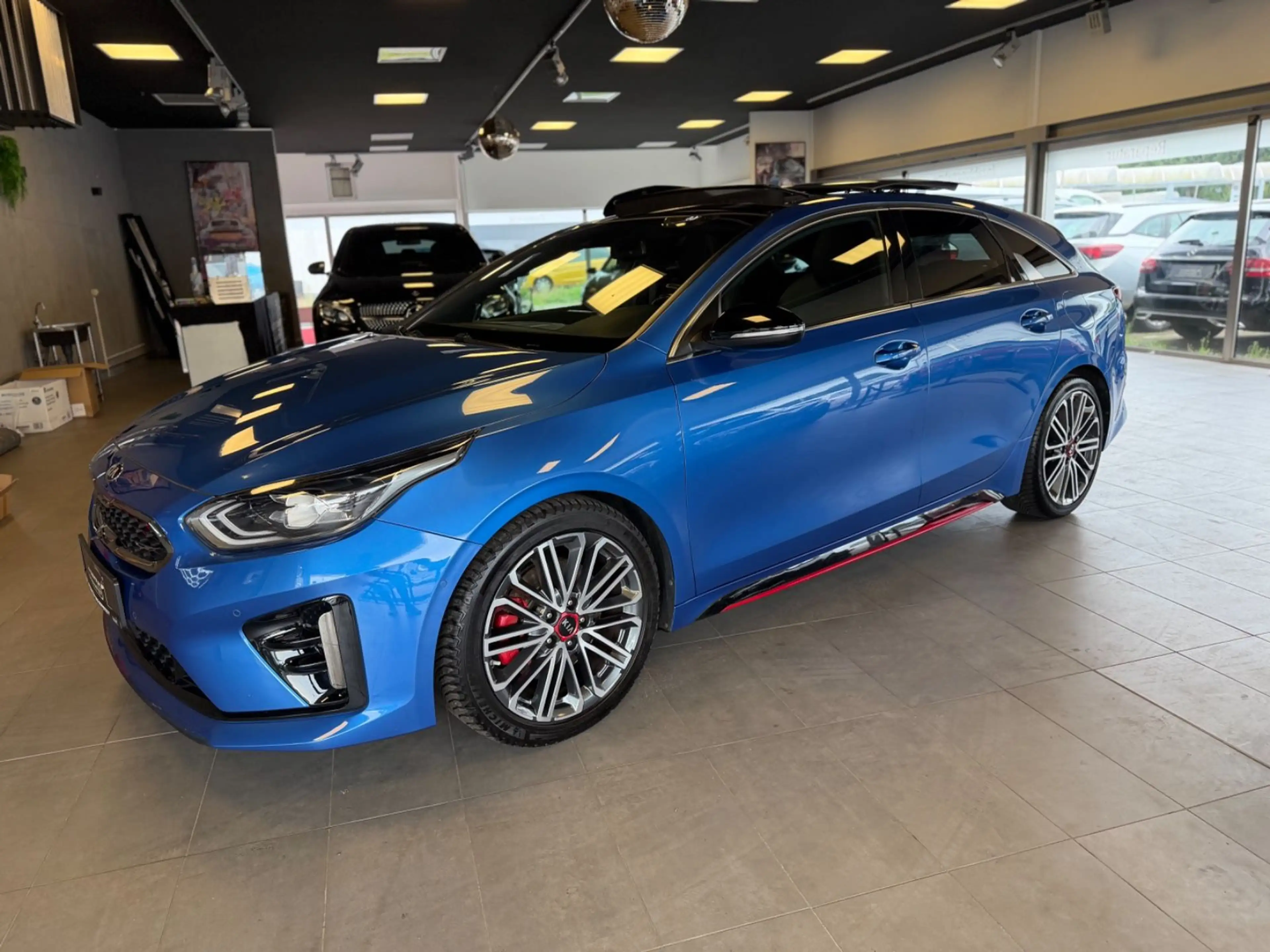 Kia ProCeed / pro_cee'd GT Sport |LED|SHZ|LKH|KAMERA|PANORAMA| — photo 3