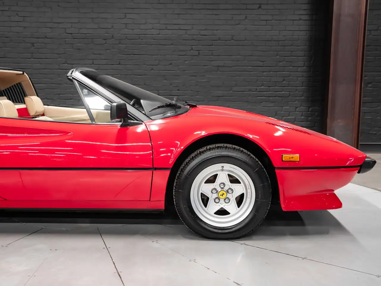 Ferrari 308 снимка Ferrari 308