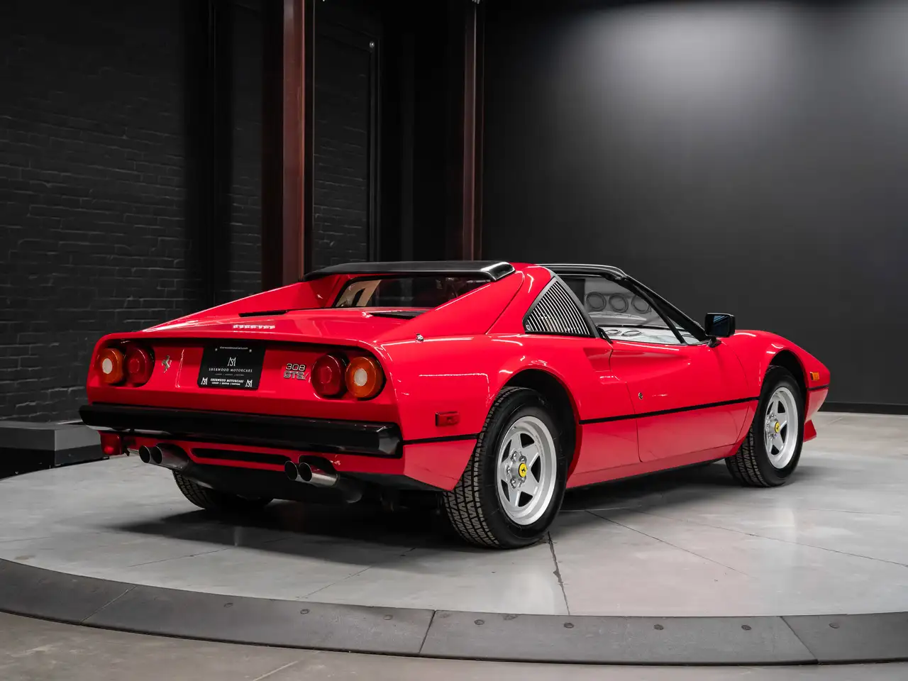 Ferrari 308 снимка Ferrari 308