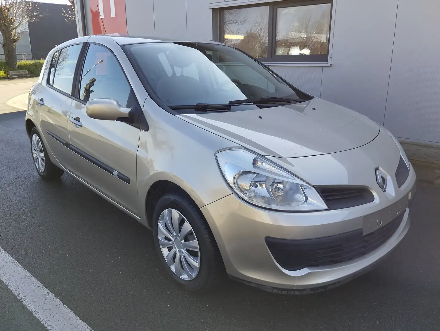 Renault Clio 1.2 Turbo TCe 16v Privilege Бежевий - 2