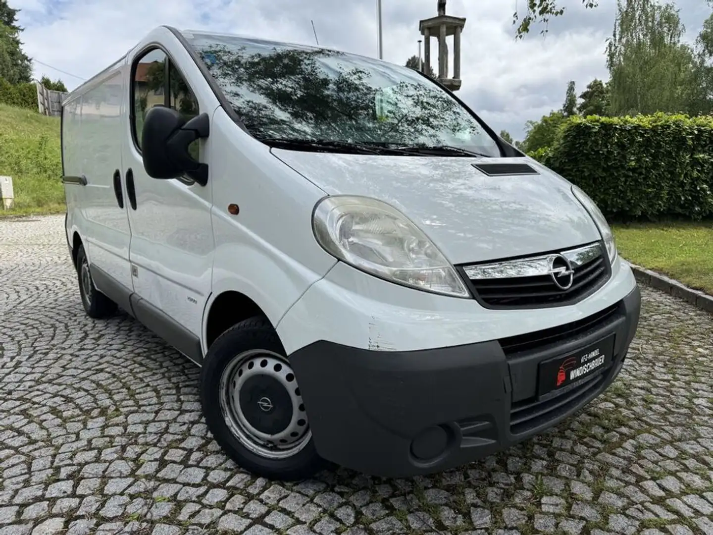 Opel Vivaro Kasten L1H1 2,9t KLIMA TEMPOMAT AHK Euro5b Blanc - 1