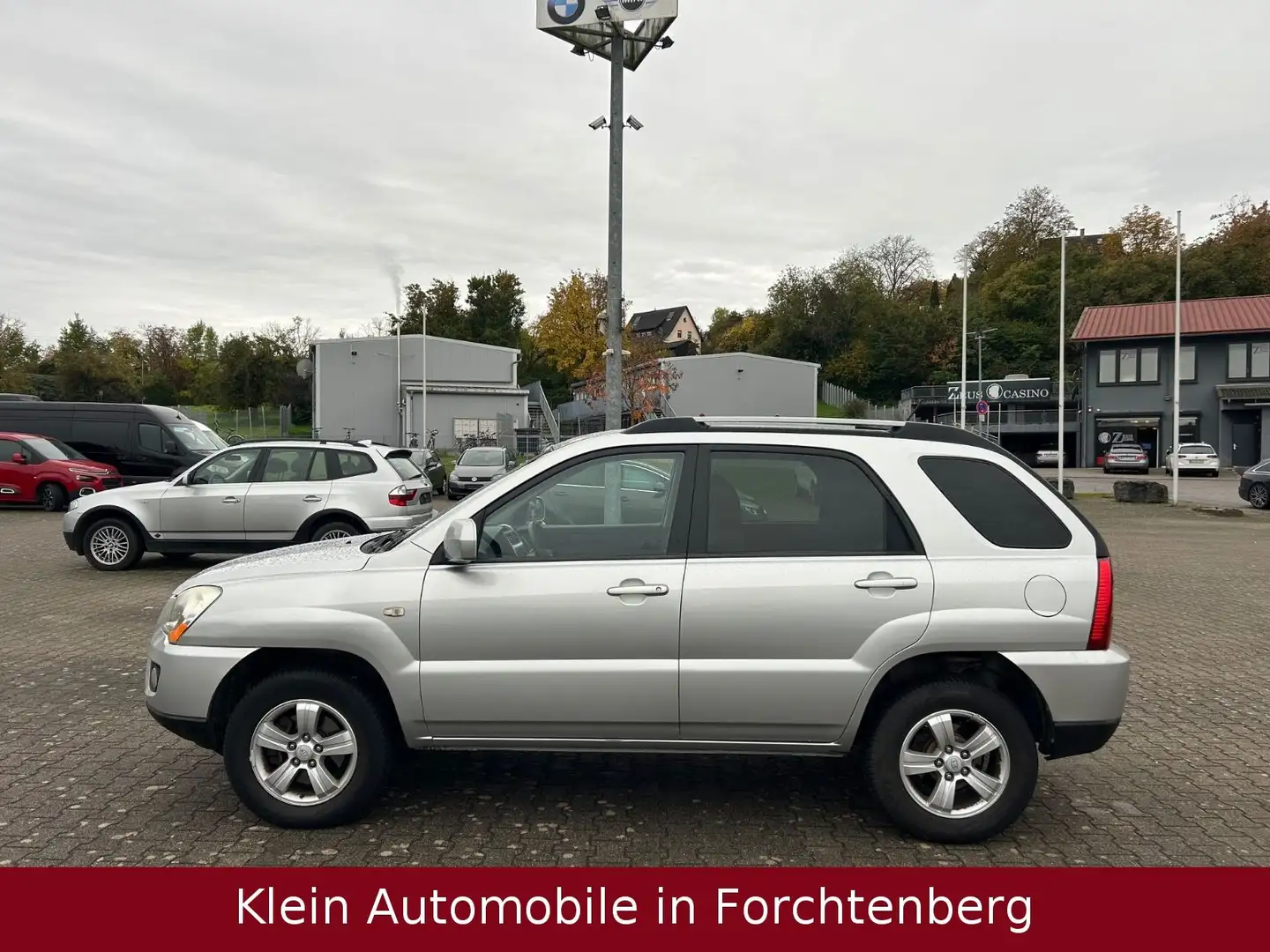 Kia Sportage CRDi 4x4 Klimatronic AHK *aus 1.-Hand* Silber - 2