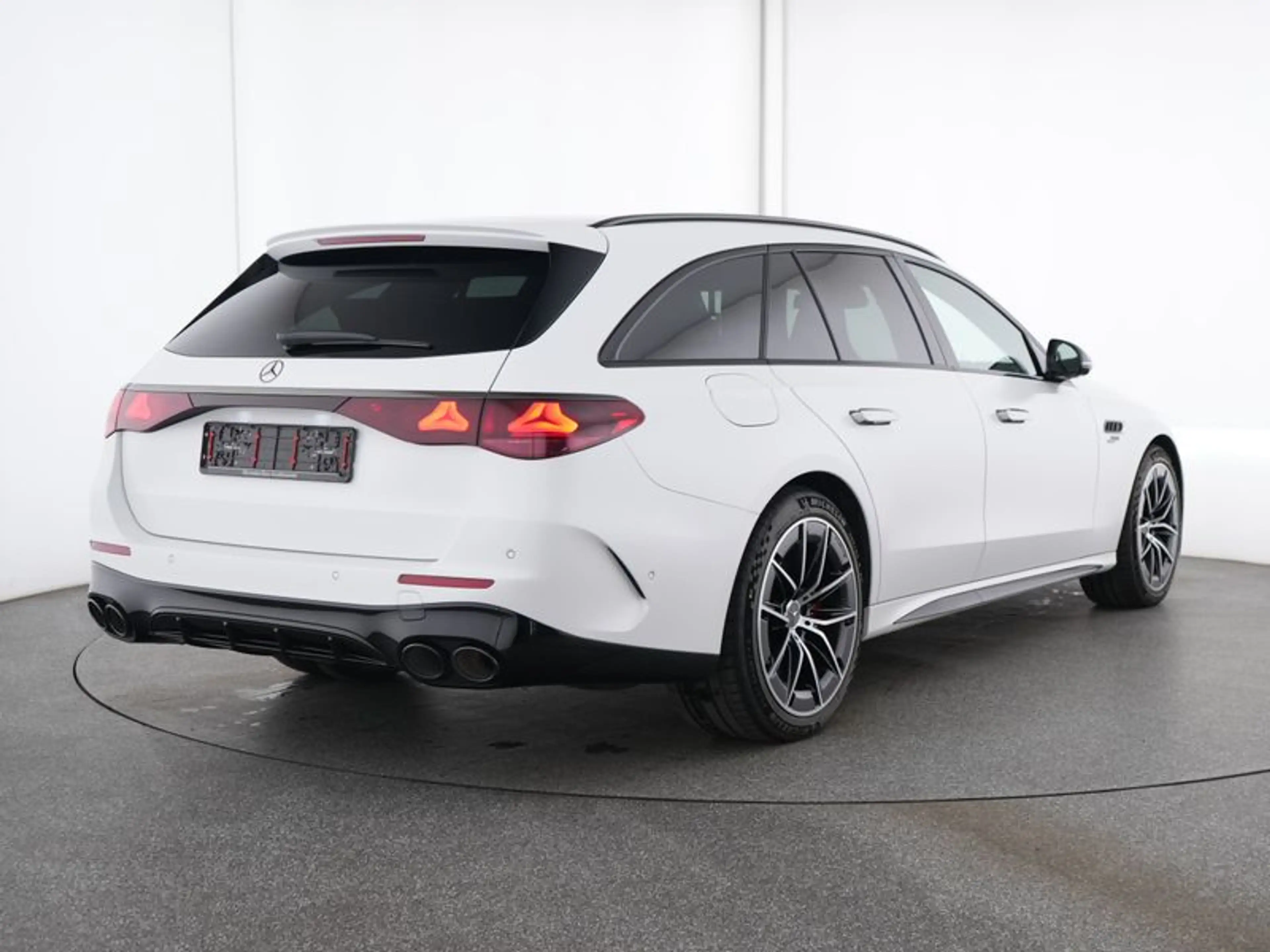 Mercedes-Benz E 53 AMG HYBRID 4M+ AMG-Sport+Burm+Digital+Distr — photo 3