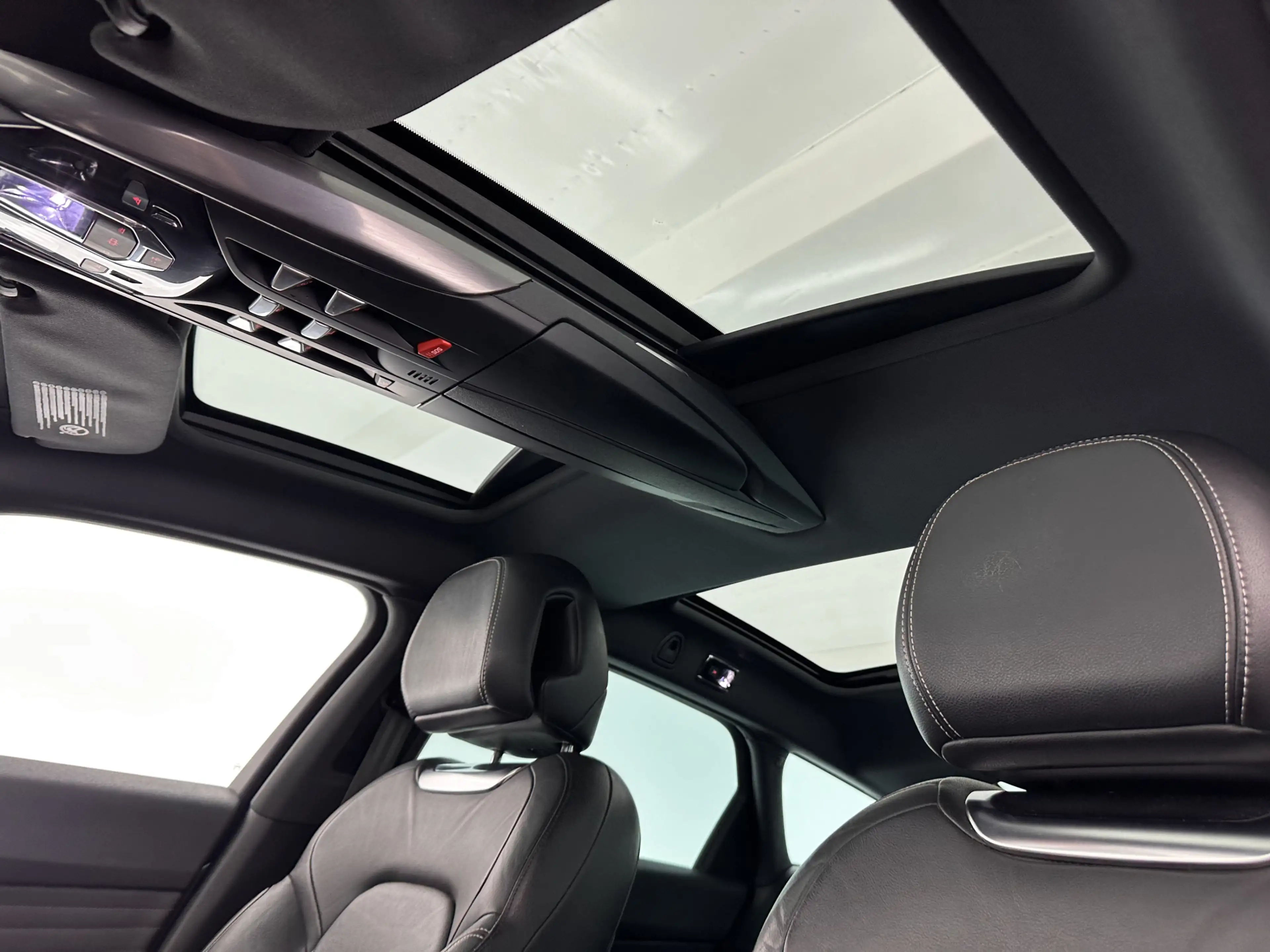 Citroen DS5 2.0 Hybrid4 Business Executive AWD Aut. *PANO | XE — photo 7