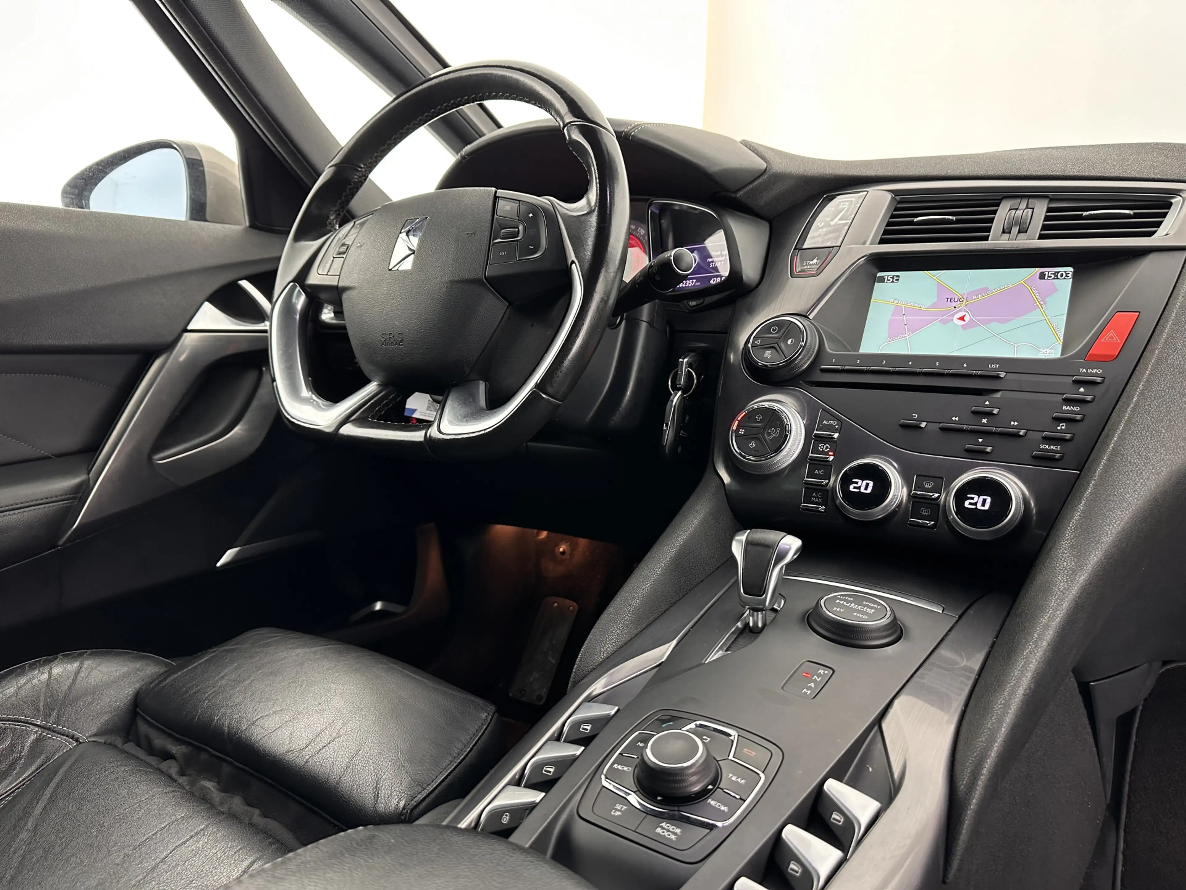 Citroen DS5 2.0 Hybrid4 Business Executive AWD Aut. *PANO | XE — photo 8