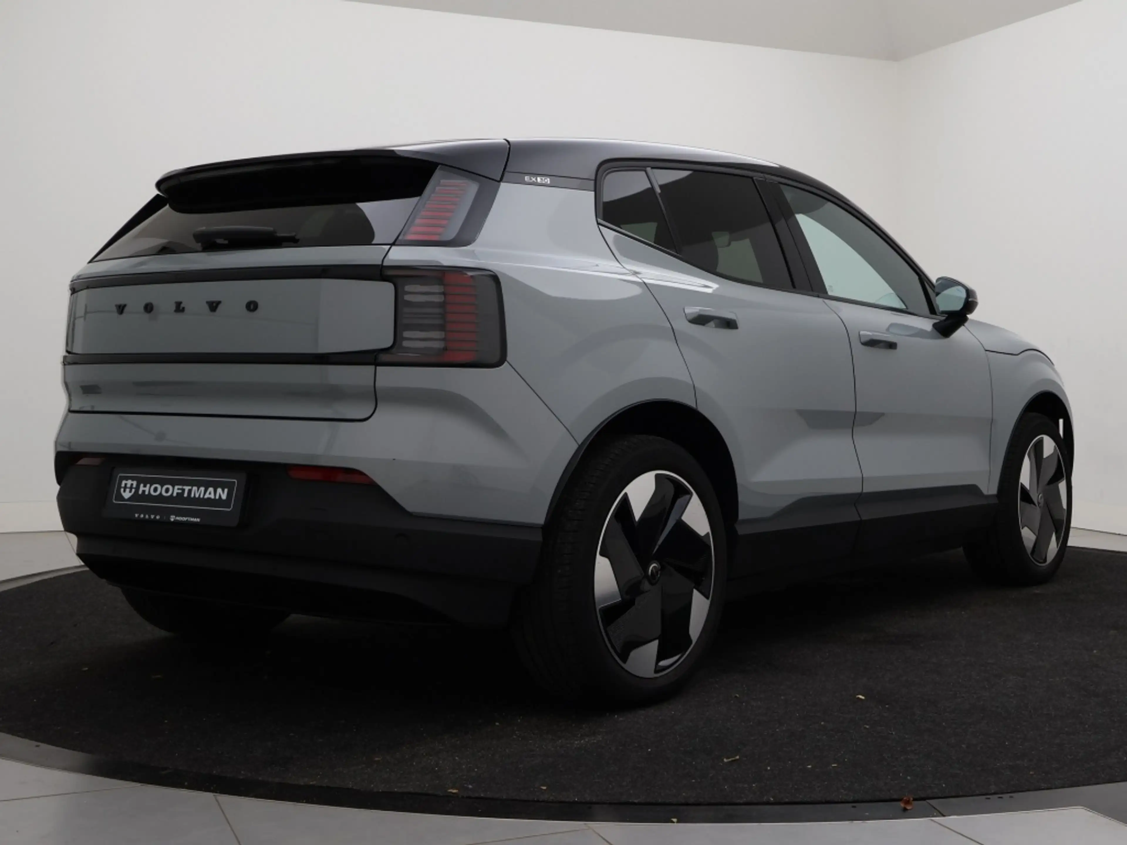 Volvo EX30 EXTENDED RANGE PLUS GOOGLE MAPS GETINT GLAS PARK A — photo 4