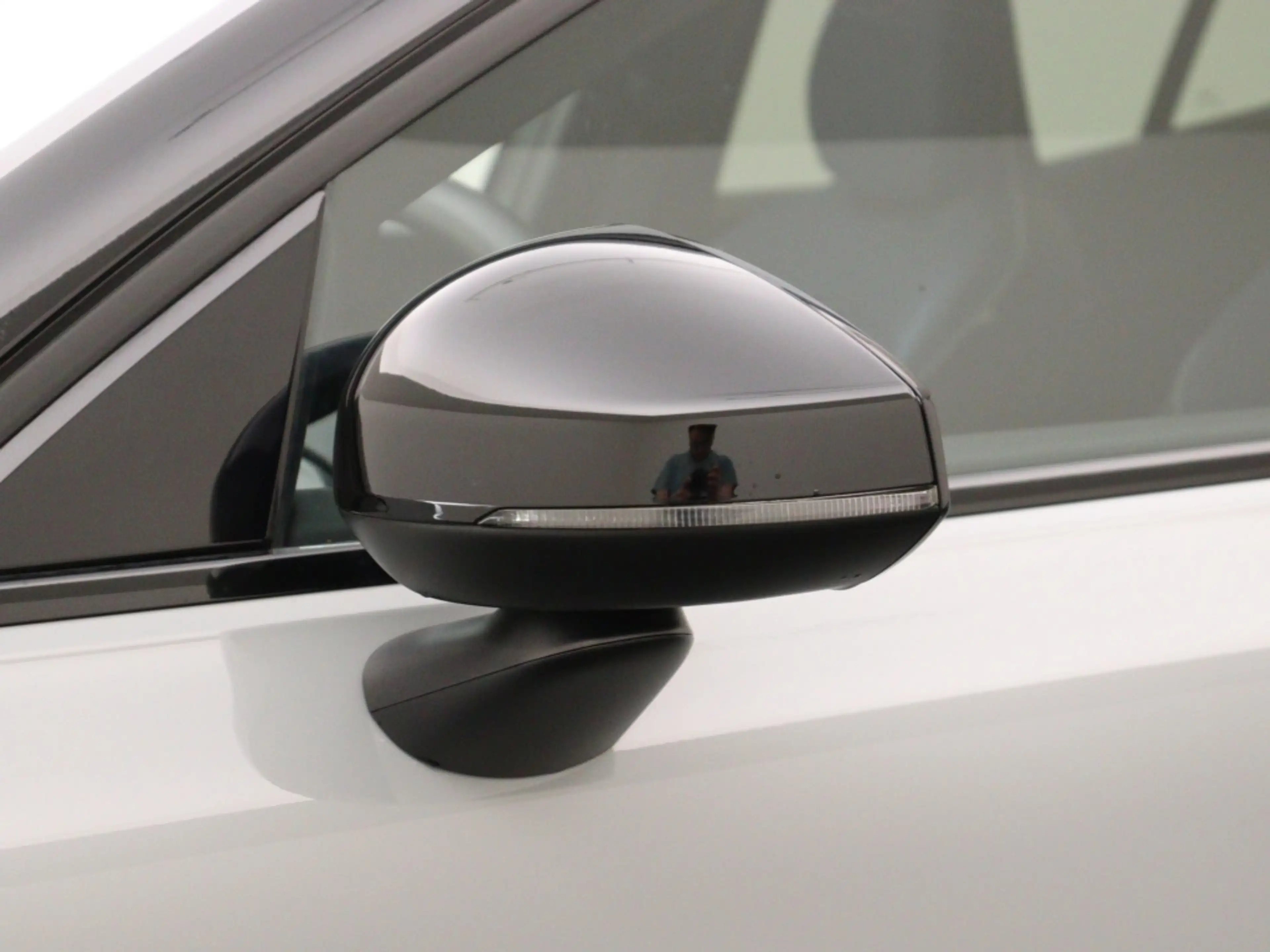 Volvo EX30 EXTENDED RANGE PLUS GOOGLE MAPS GETINT GLAS PARK A — photo 9