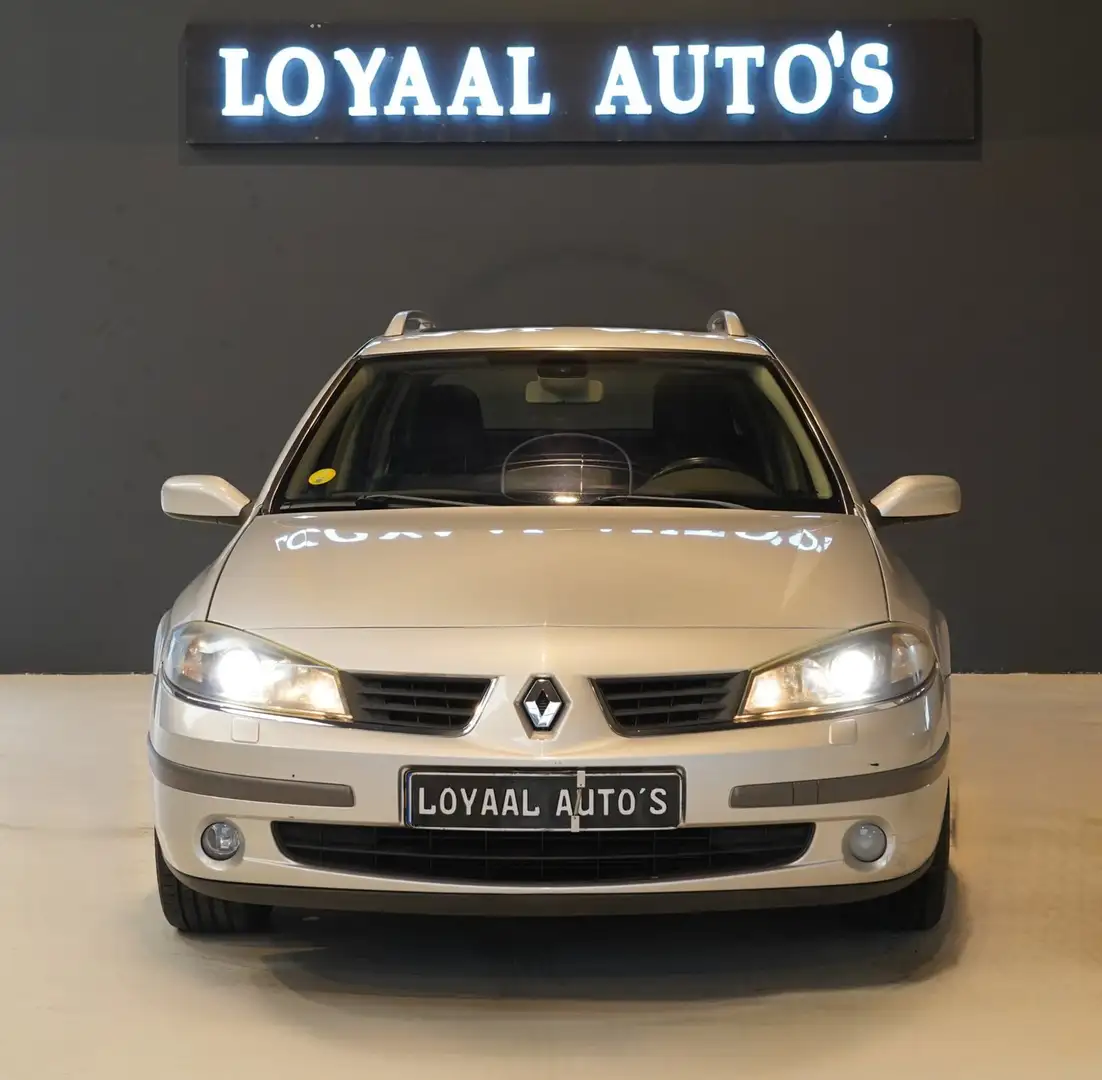 Renault Laguna Grand Tour 2.0-16V Tech Line | 1E EIG | PANO | AIR Gris - 2