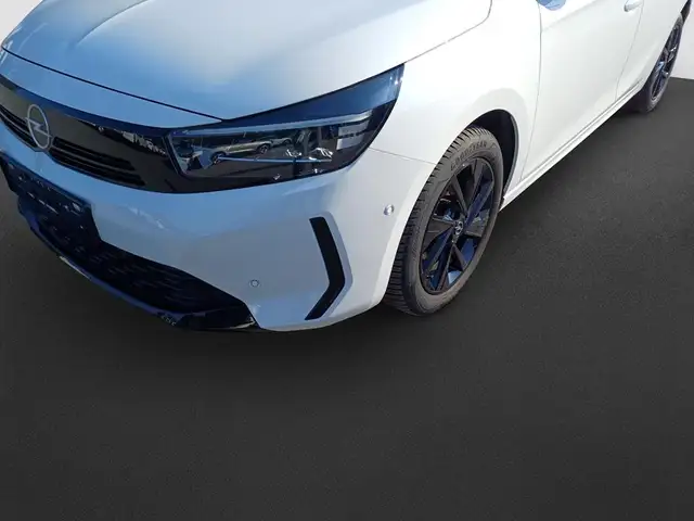 Opel Corsa view 9