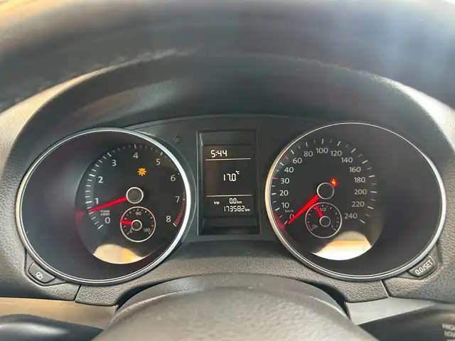 Volkswagen Golf view 14
