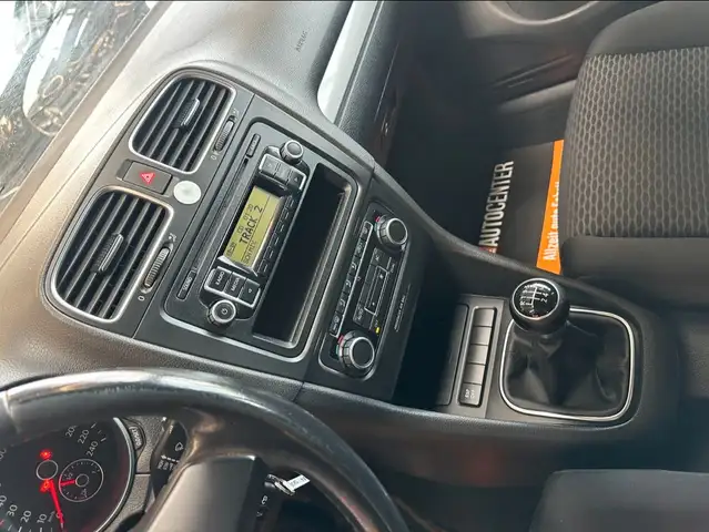 Volkswagen Golf view 13