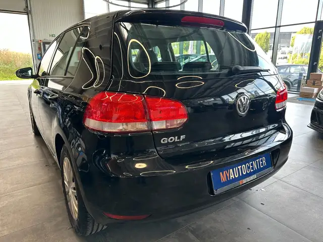 Volkswagen Golf view 5