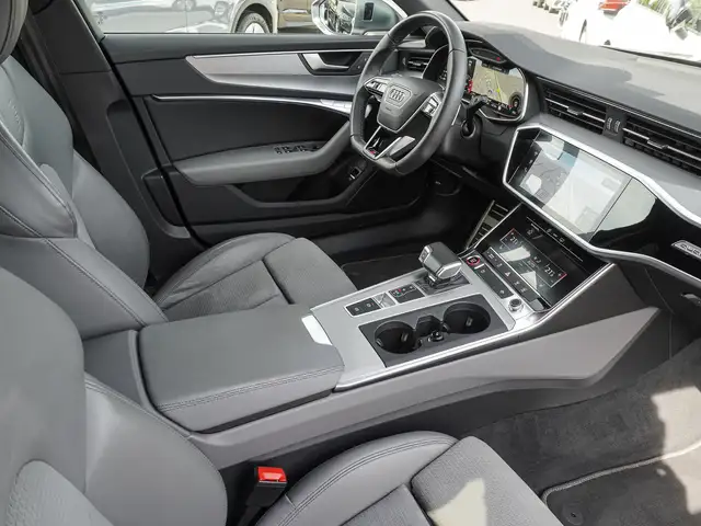 Audi S6 view 9