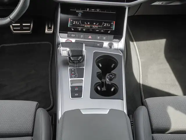 Audi S6 view 15