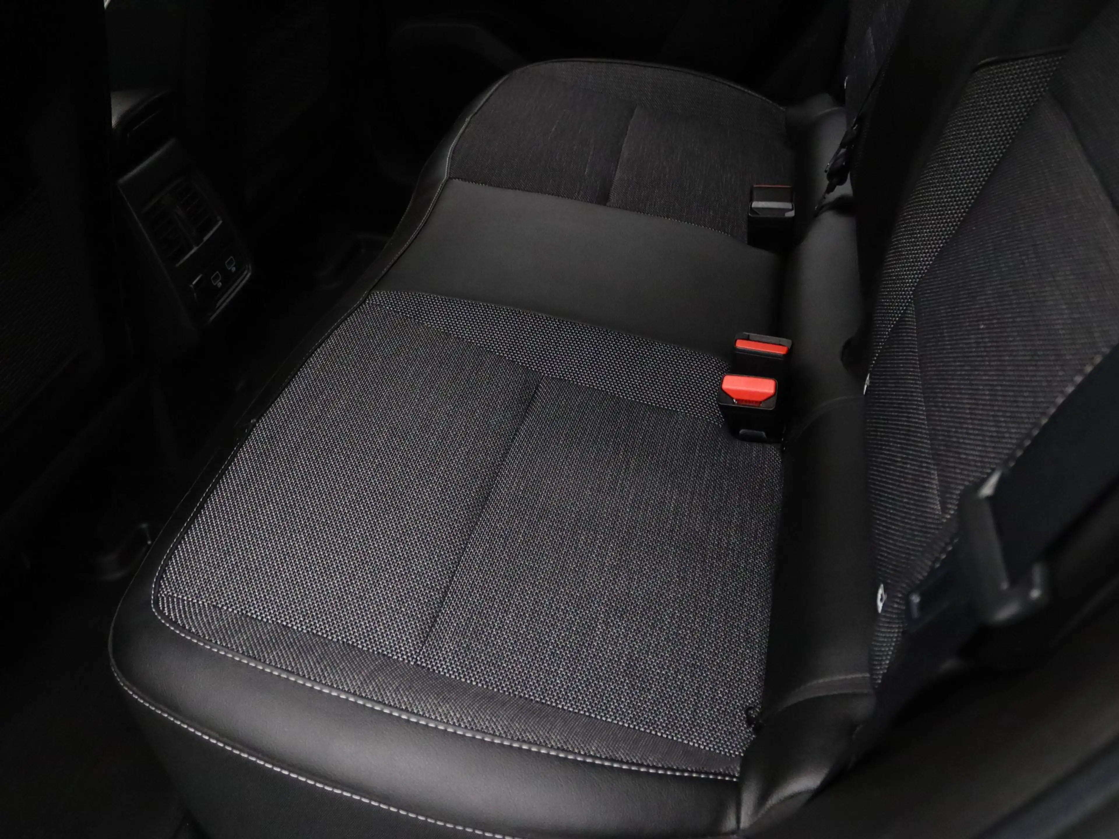 Renault Captur 145pk E-Tech full hybrid techno Camera | Trekhaak — photo 28