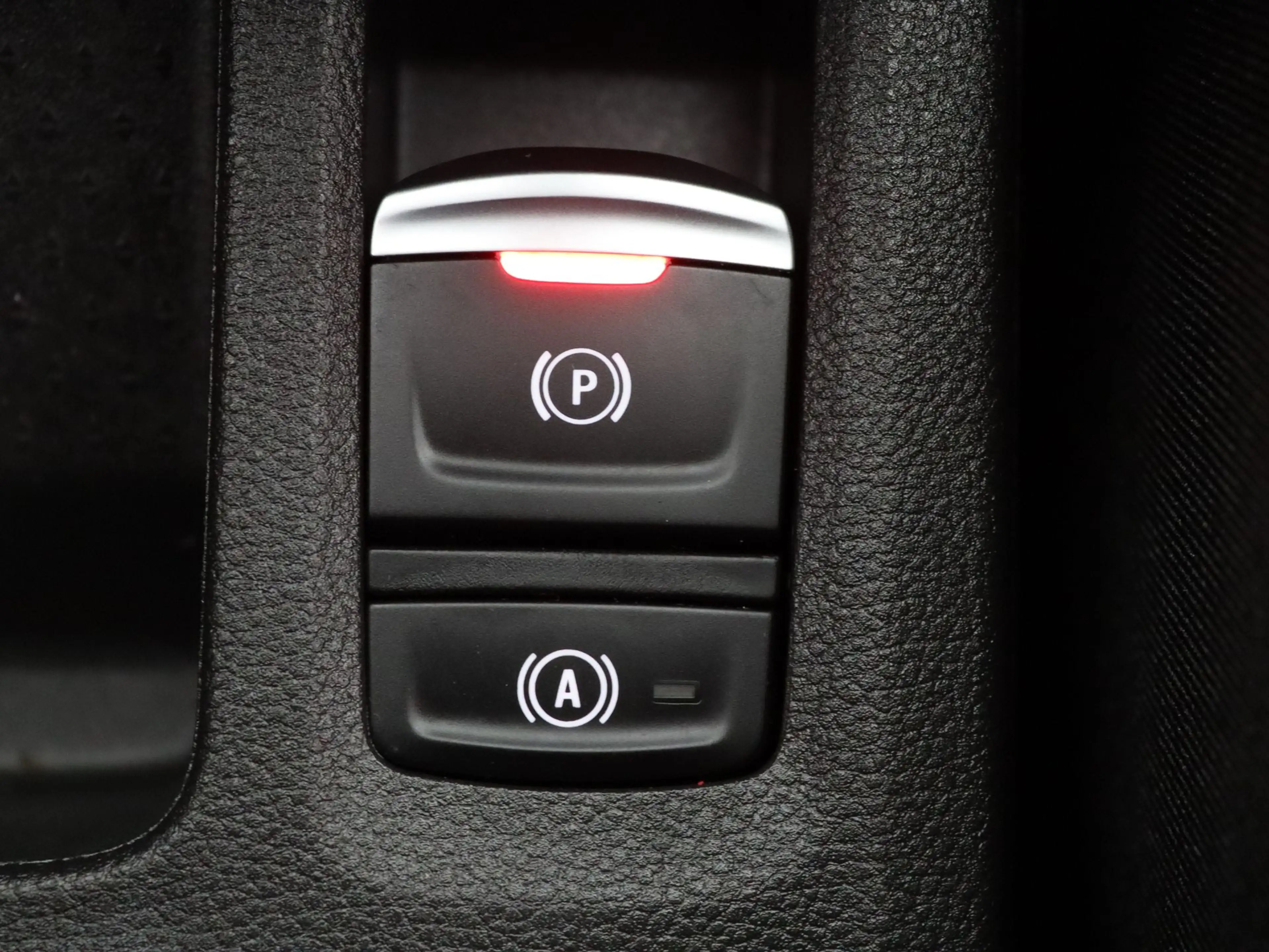 Renault Captur 145pk E-Tech full hybrid techno Camera | Trekhaak — photo 17