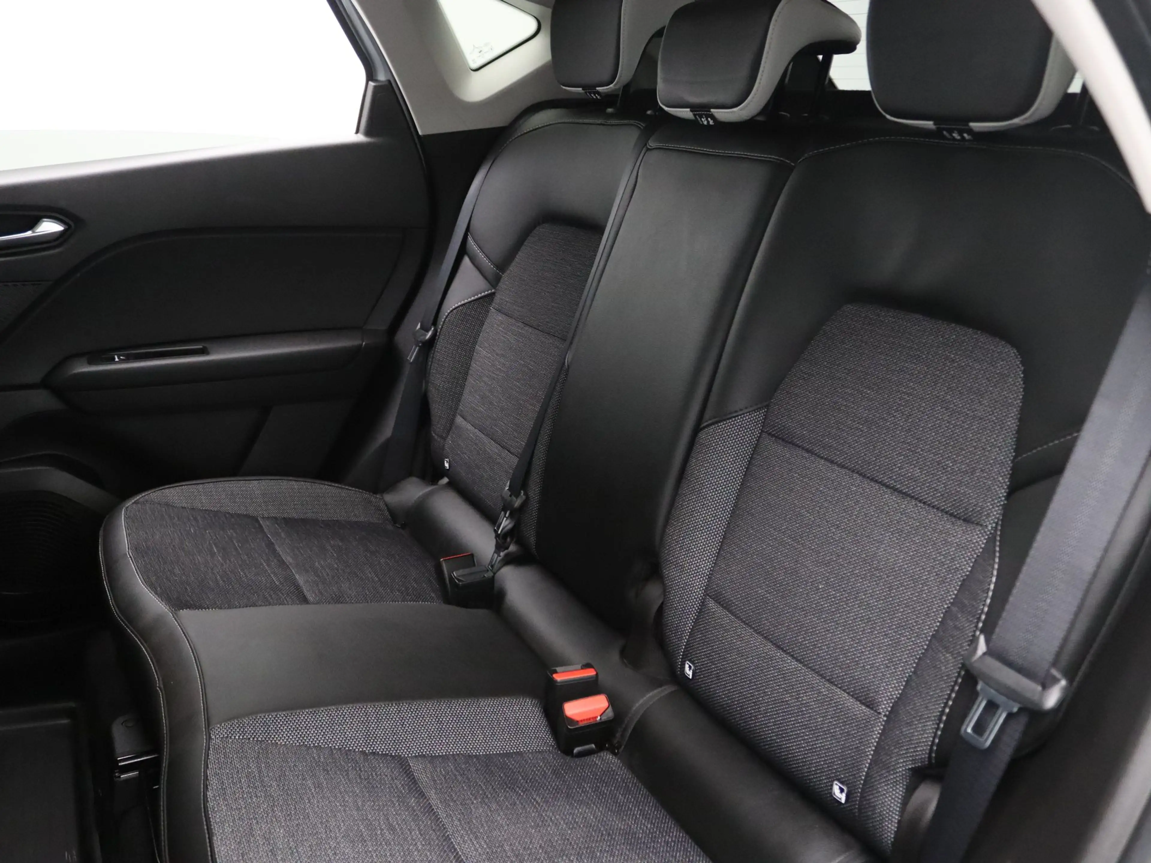Renault Captur 145pk E-Tech full hybrid techno Camera | Trekhaak — photo 29