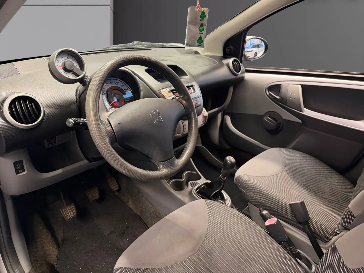 Peugeot 107 107 1.4 HDi 54ch BLUE LION Urban Move Gris - 2