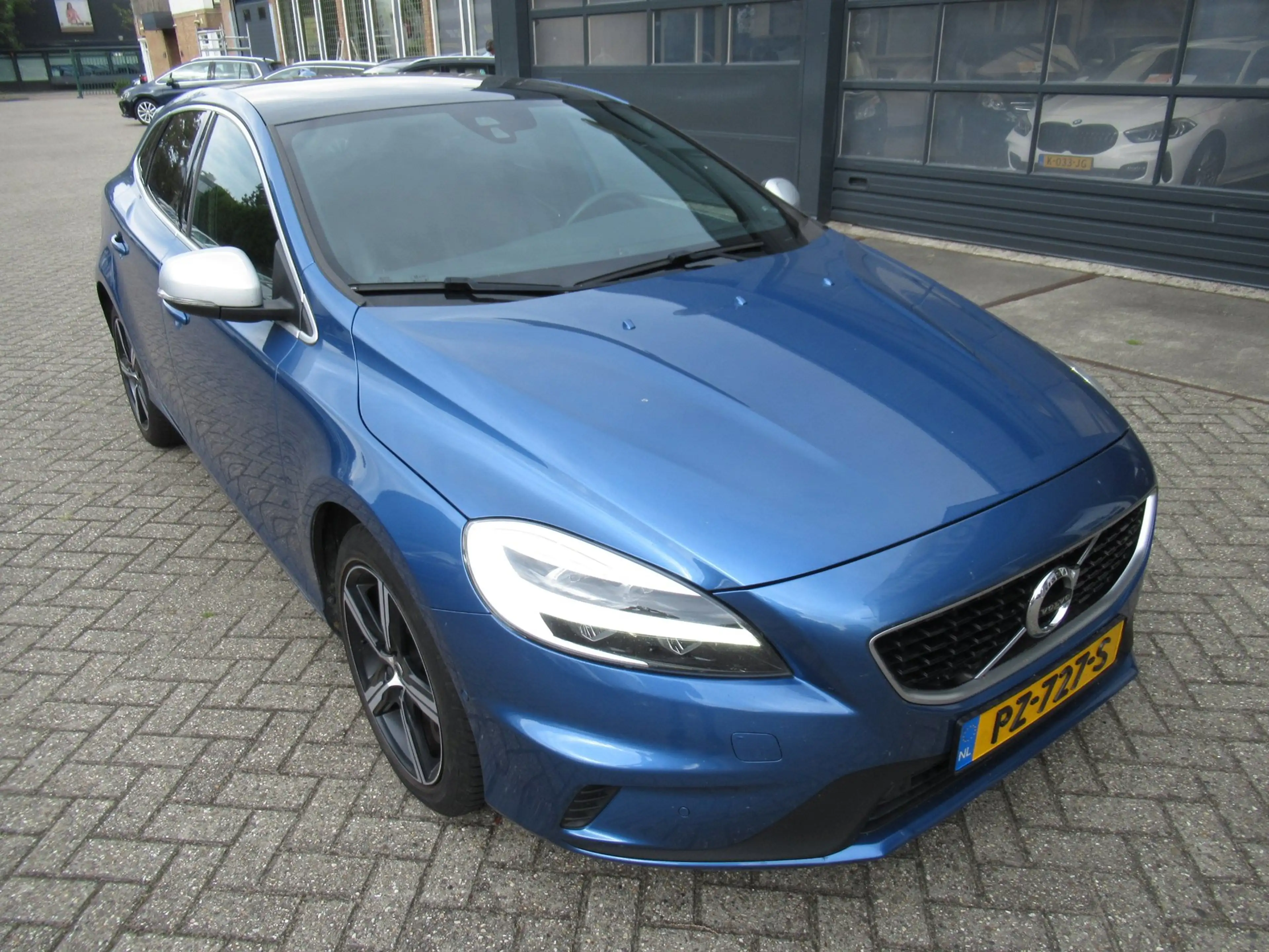 Volvo V40 2.0 T4 Business Sport / 1e EIG / AUTOMAAT / PANO / — photo 9