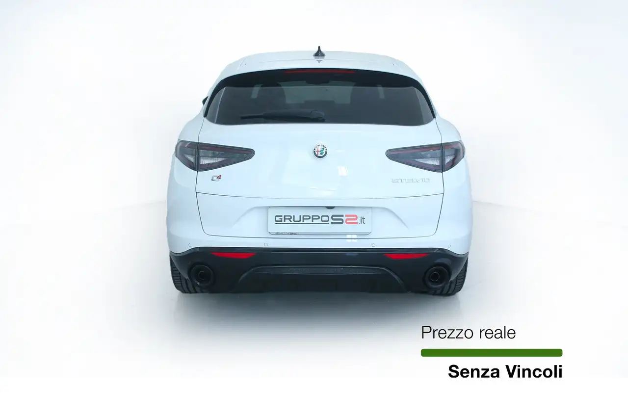 Alfa Romeo Stelvio 2024
