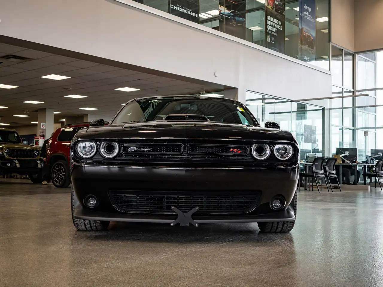 Dodge Challenger снимка Dodge Challenger