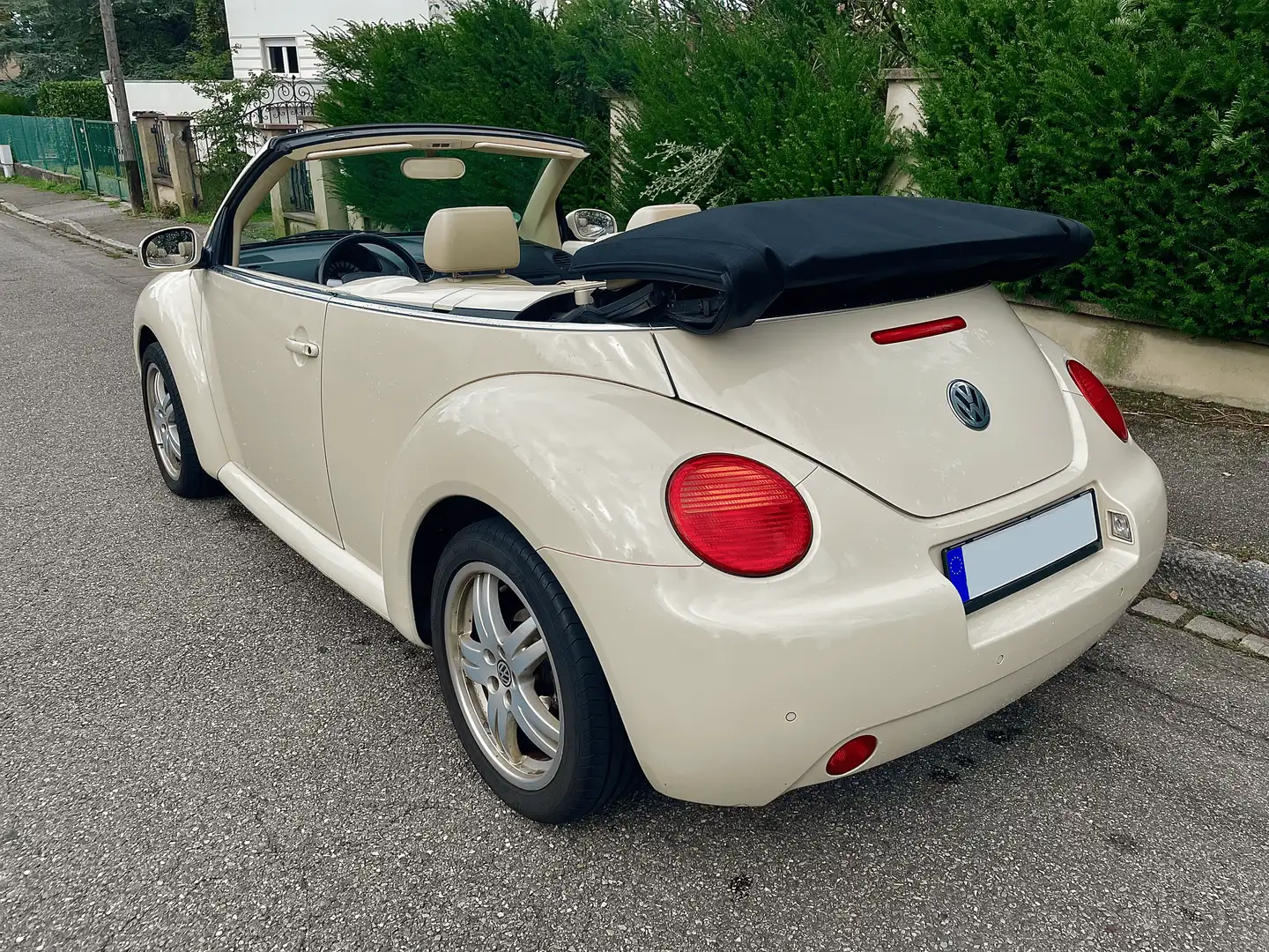 Volkswagen New Beetle New Beetle Cab 2.0 Carat A Beige - 2