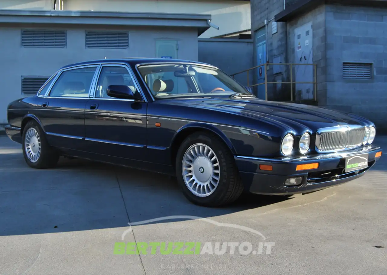 Jaguar Sovereign 5p. XJ SOVER DAIMLER 4.0 LWB CENTURY Automatica, foto 3