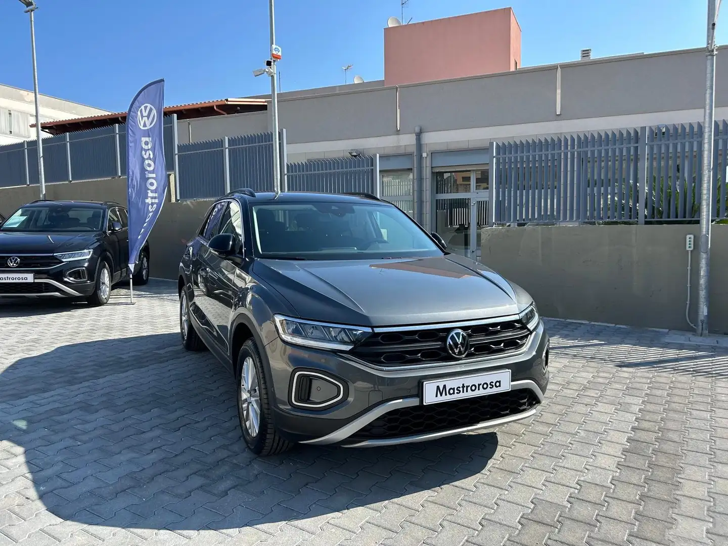 Volkswagen T-Roc T-Roc 2022 1.0 tsi Life 110cv Grigio - 2