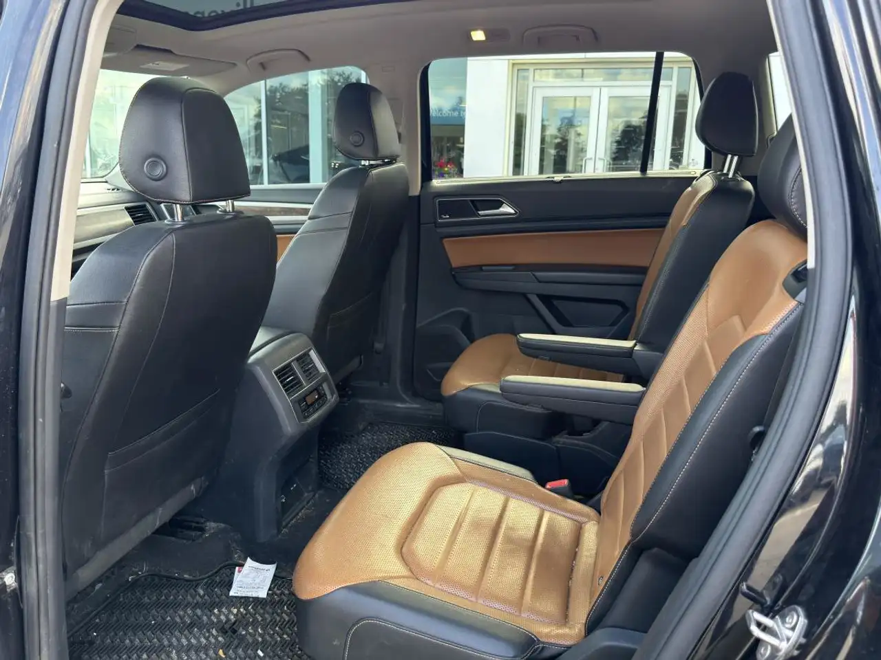 Volkswagen Atlas снимка Volkswagen Atlas